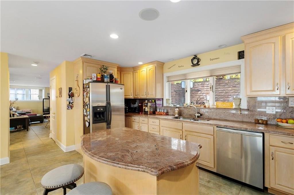 16 Diana Trail, Staten  Island, New York, 10304 image 19