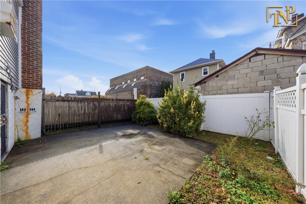 457 Beach 66th Street, Queens, New York, 11692 image 17