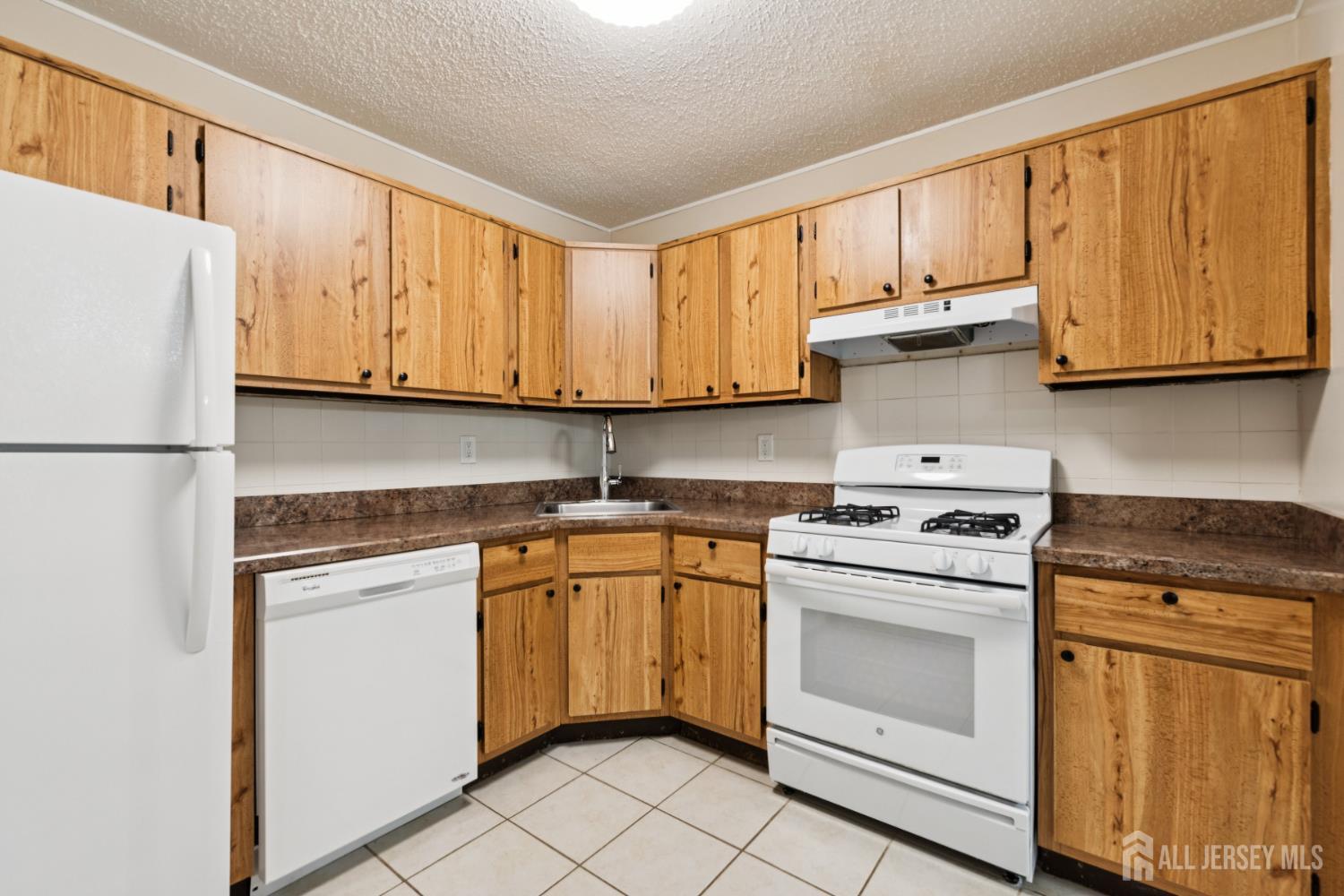 20 AUSTIN Court 7, Freehold Twp, NJ, 07728 image 17