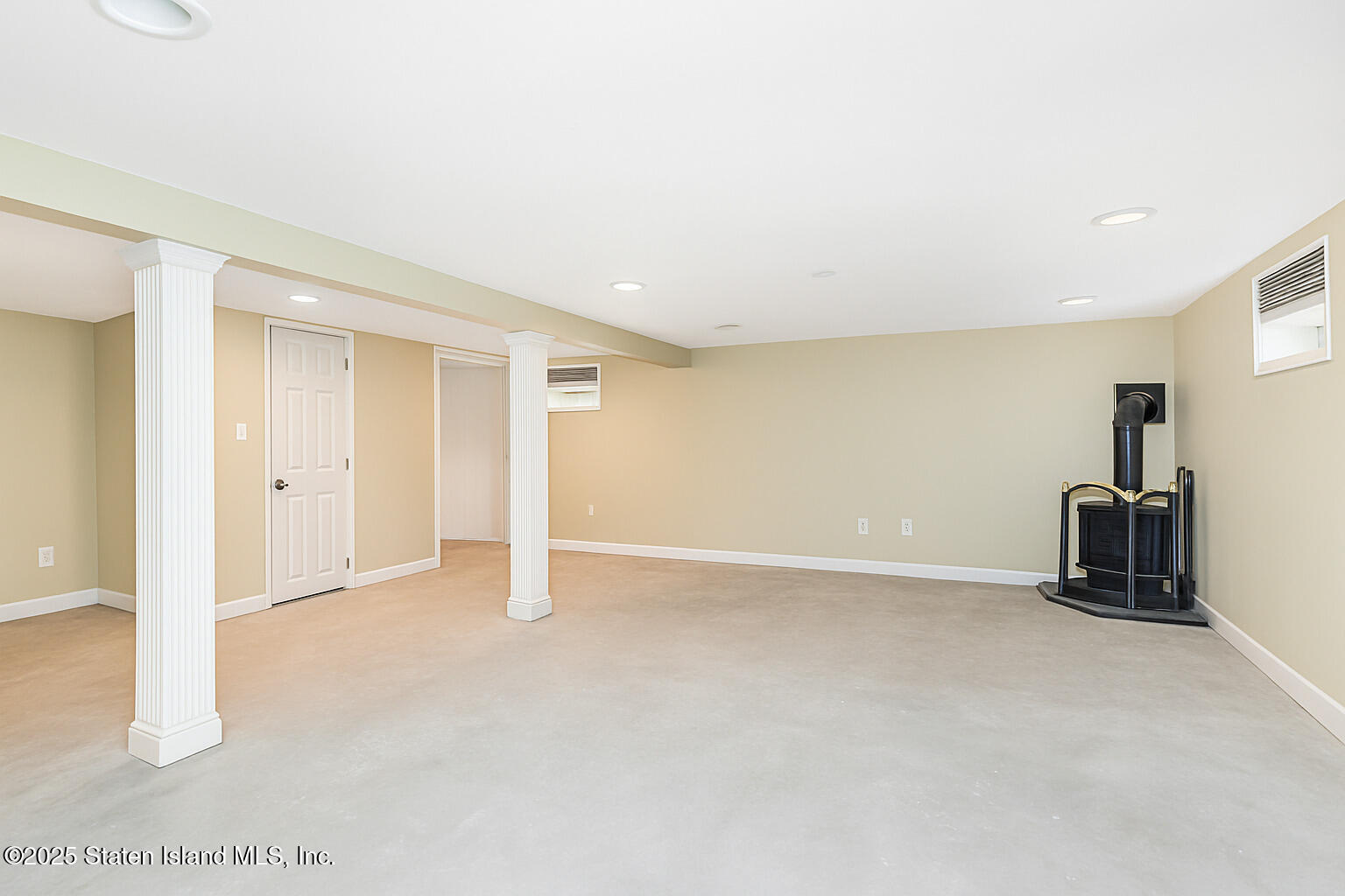 212 Demorest Avenue, Staten Island, NY, 10314 image 25