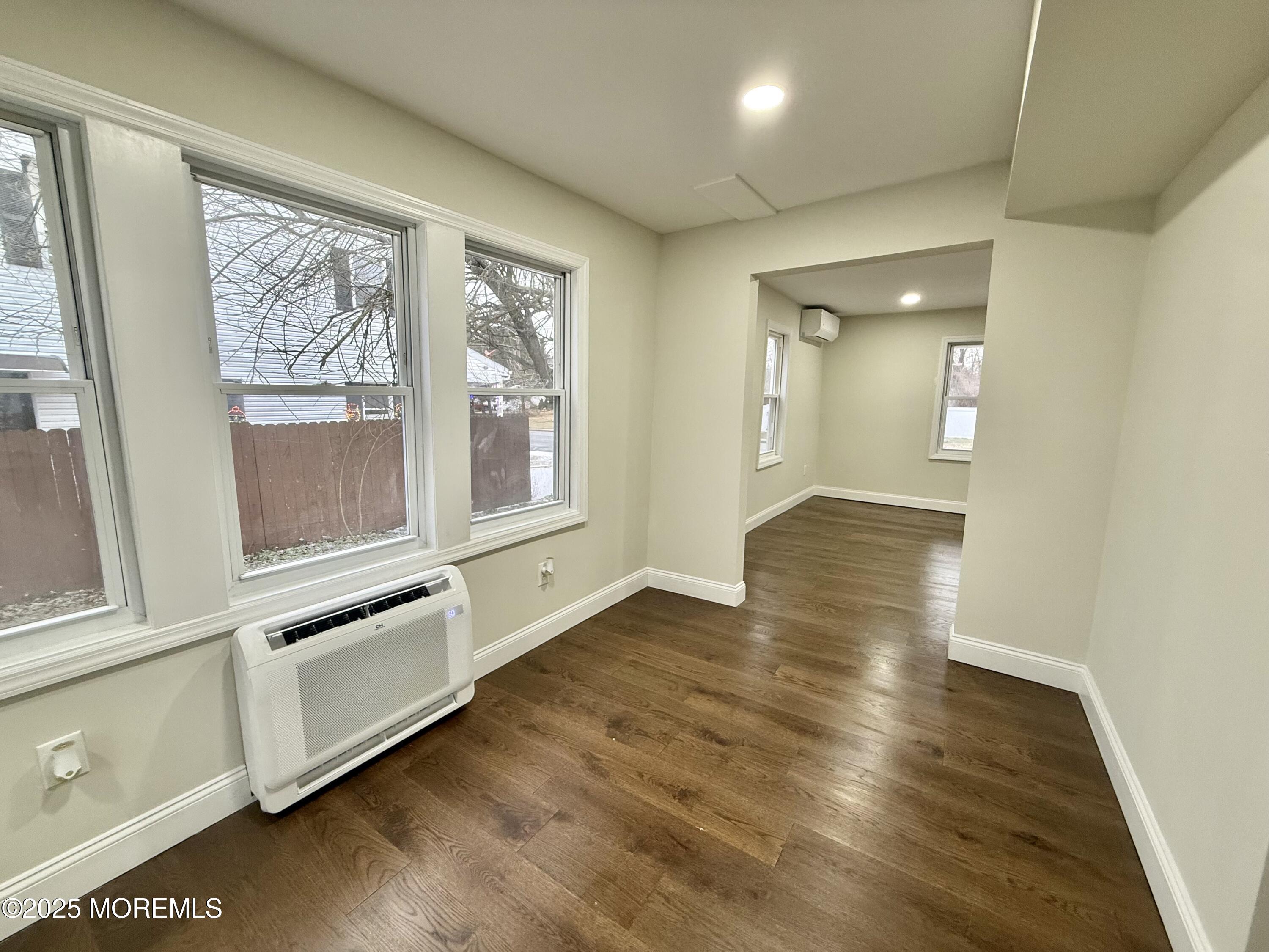 30 Maple Avenue Image 5