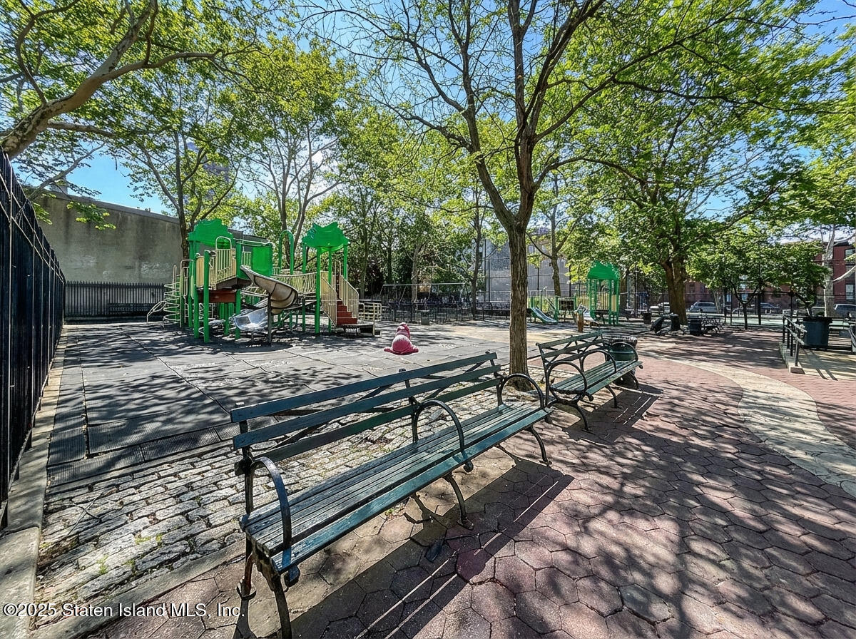 124 Hall Street, Brooklyn, NY, 11205 image 29
