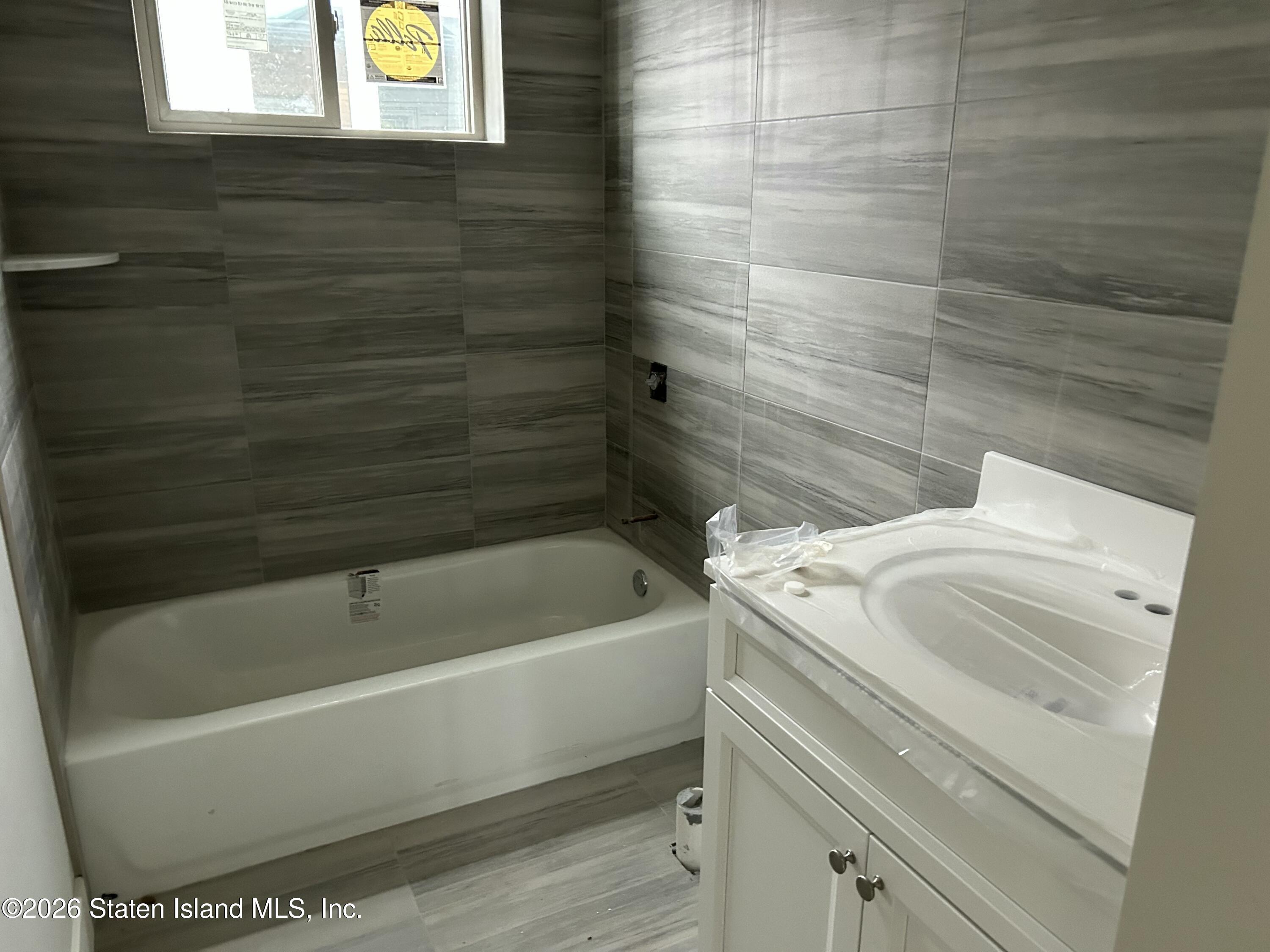465 Stewart Avenue Image 4