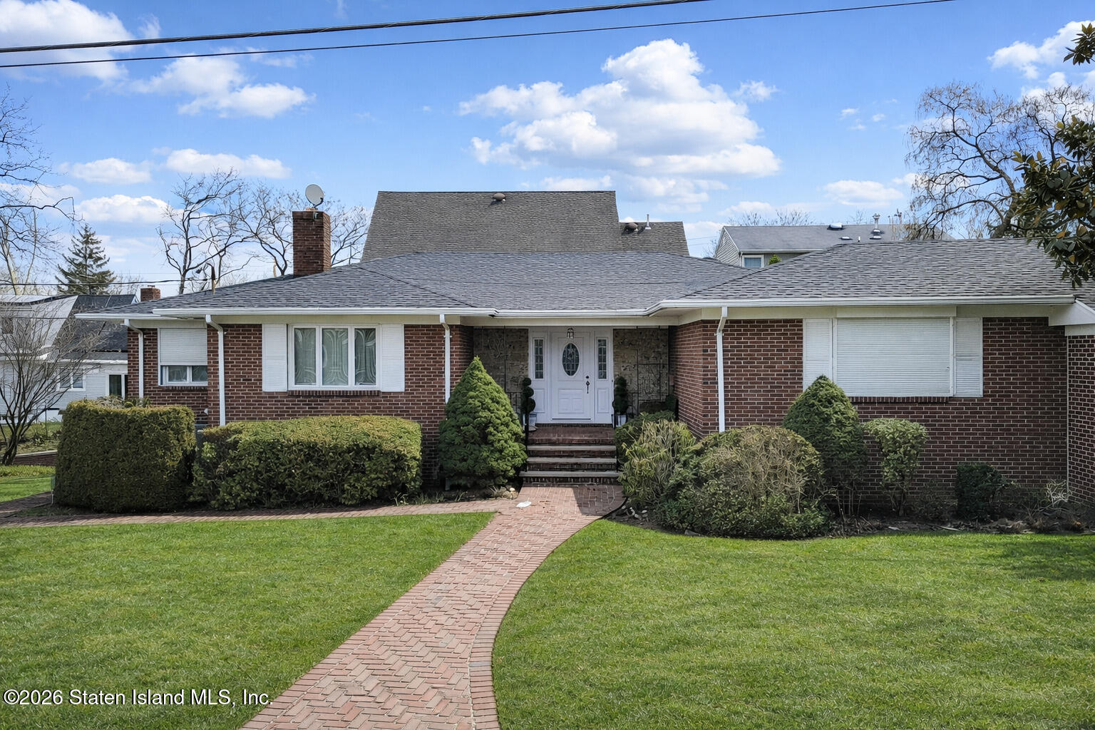 725 Davis Avenue Image 1