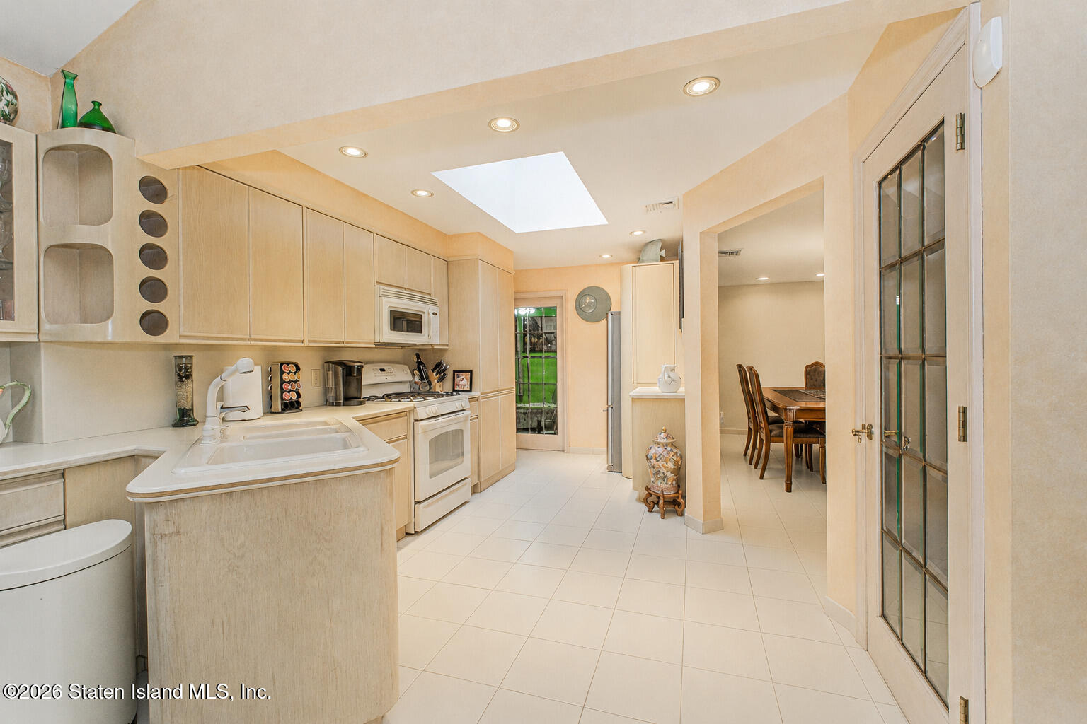1061 Woodhull Avenue, Staten Island, NY, 10312 image 12