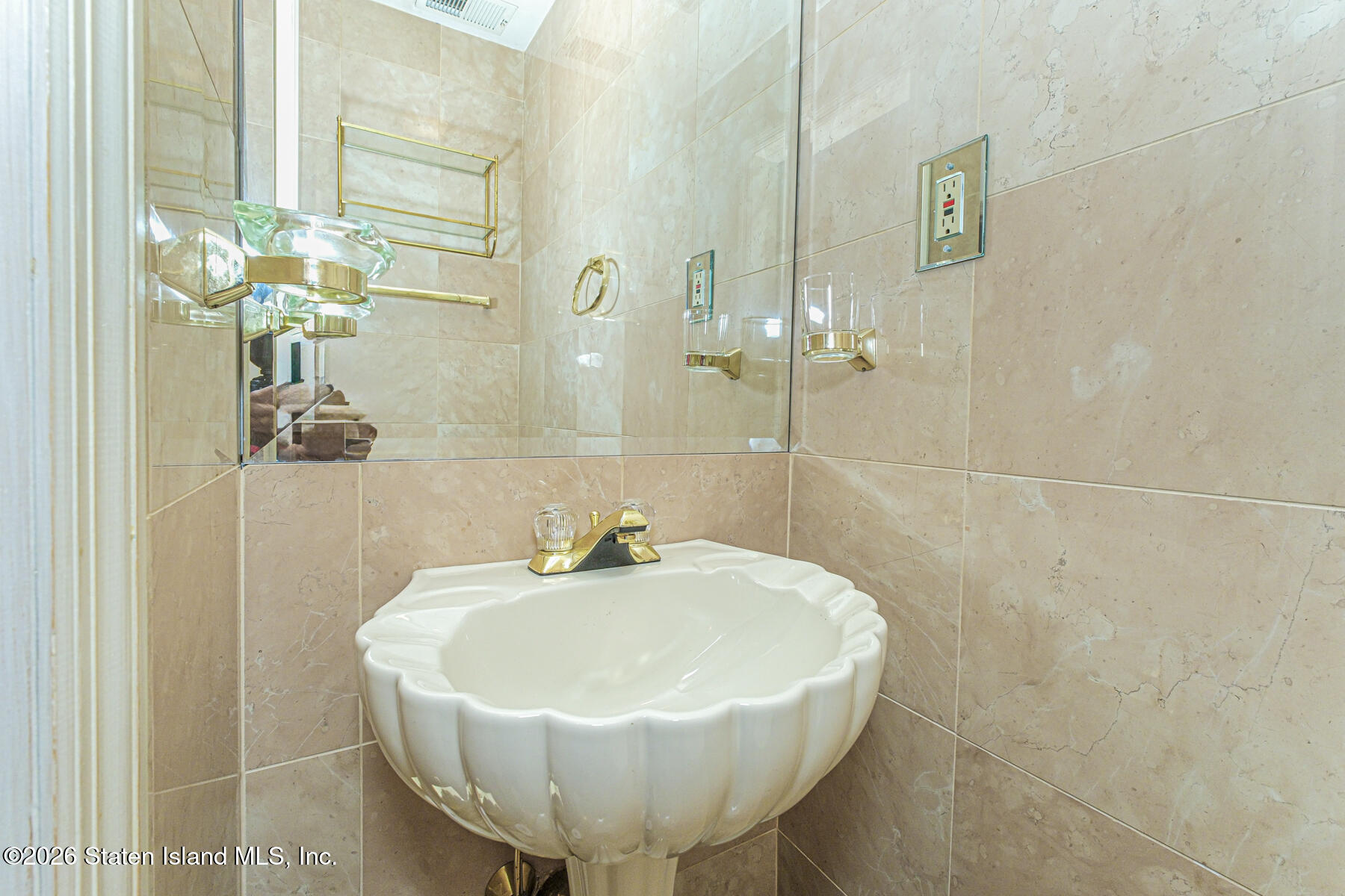 1061 Woodhull Avenue, Staten Island, NY, 10312 image 45