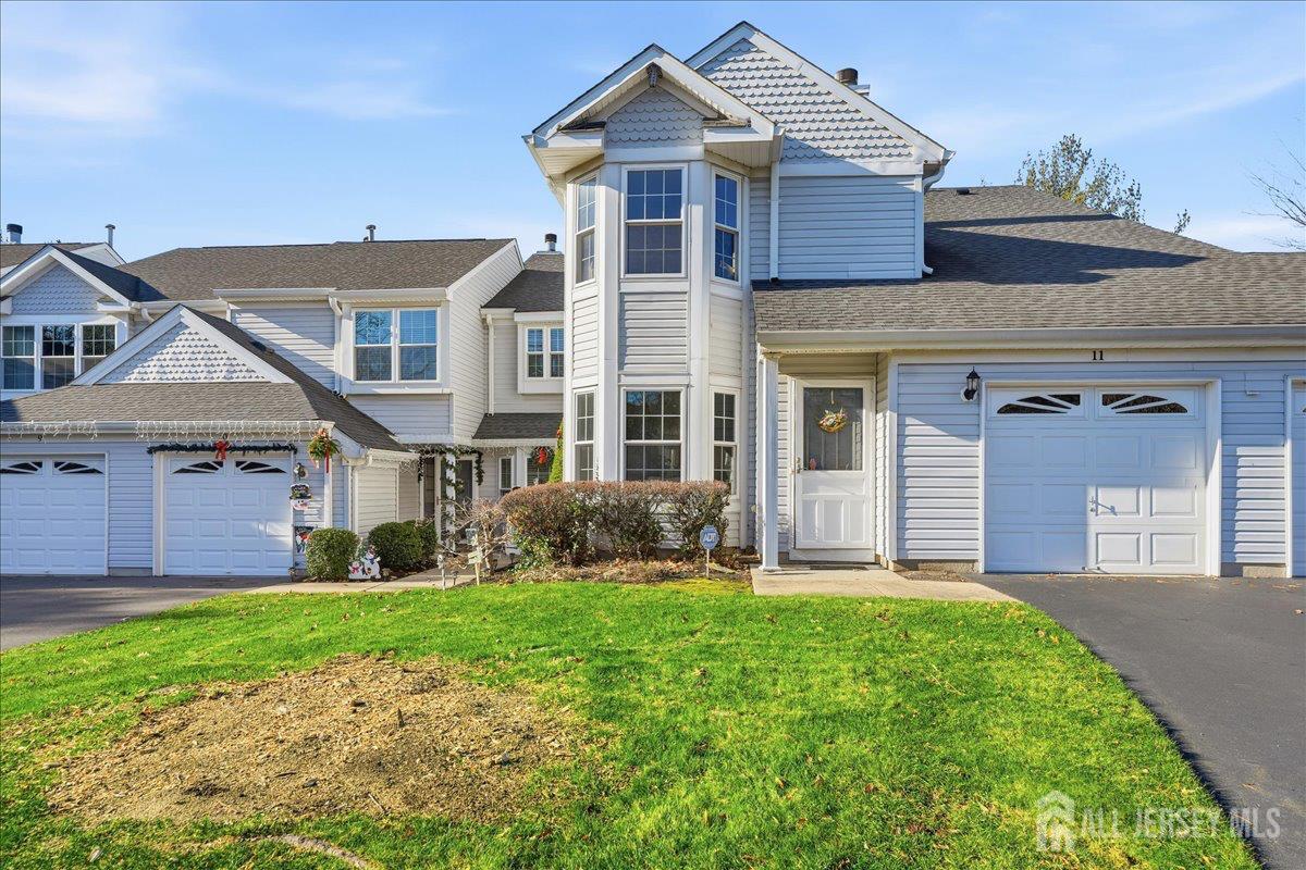 11 Letts Court Image 1