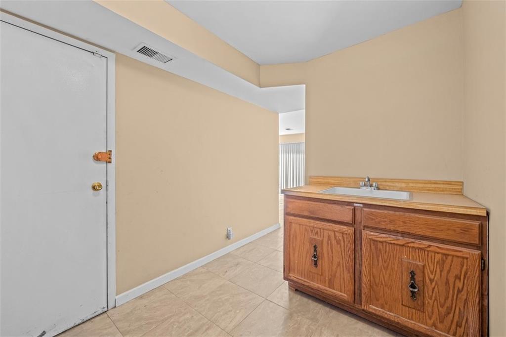 Withheld Withheld 1, Staten  Island, New York, 10305 image 14