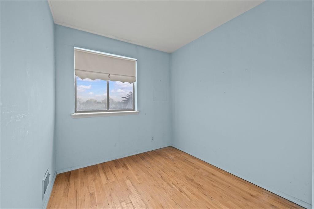 Withheld Withheld 1, Staten  Island, New York, 10305 image 8