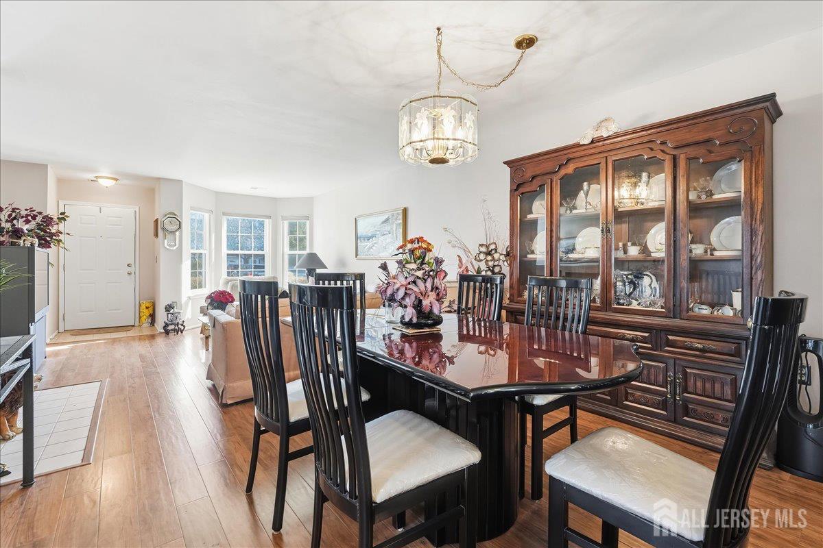 11 Letts Court Image 5