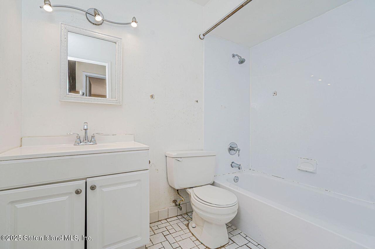 15 Parkview Loop, Staten Island, NY, 10314 image 25