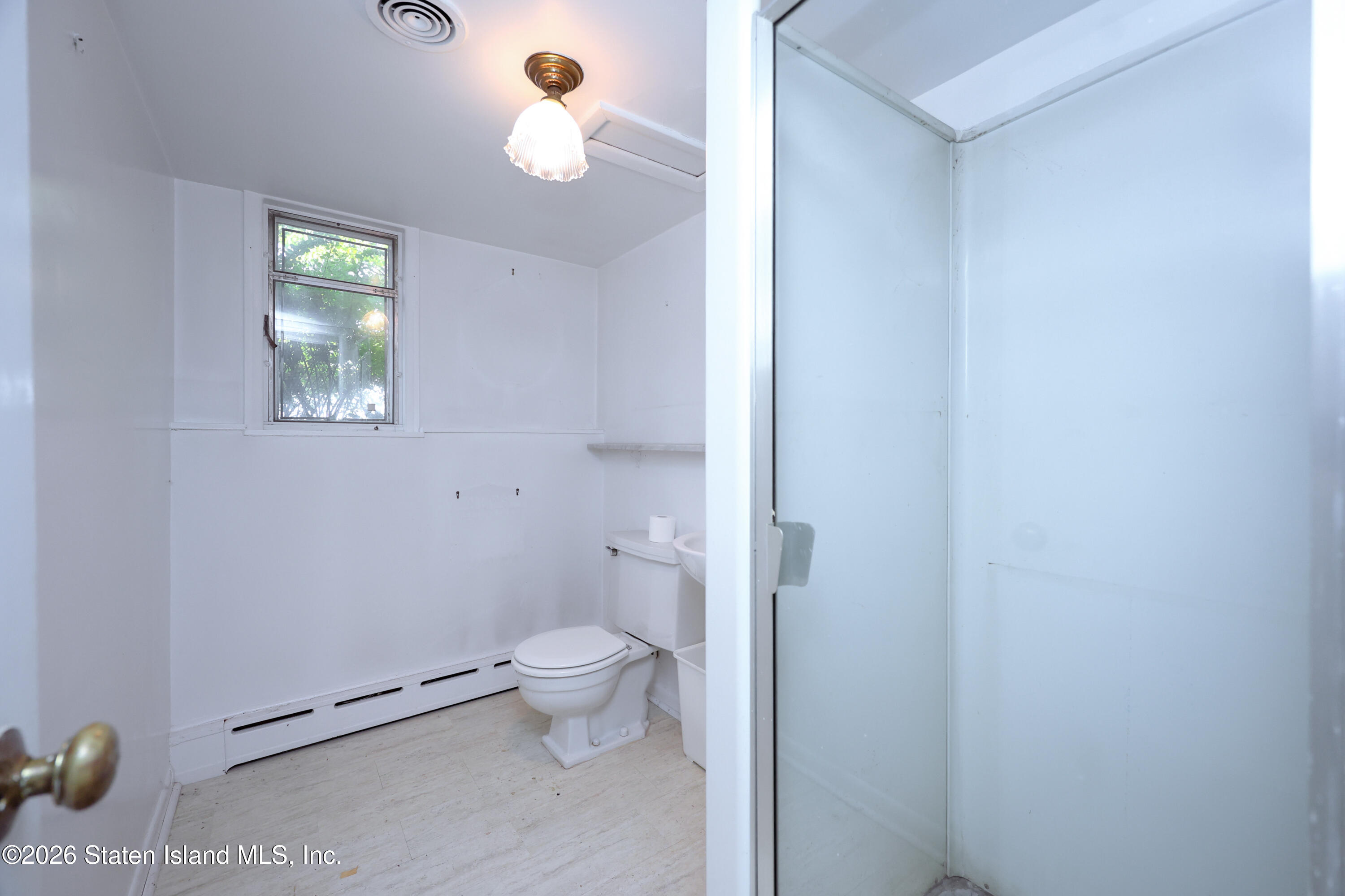 260 Douglas Road, Staten Island, NY, 10304 image 6