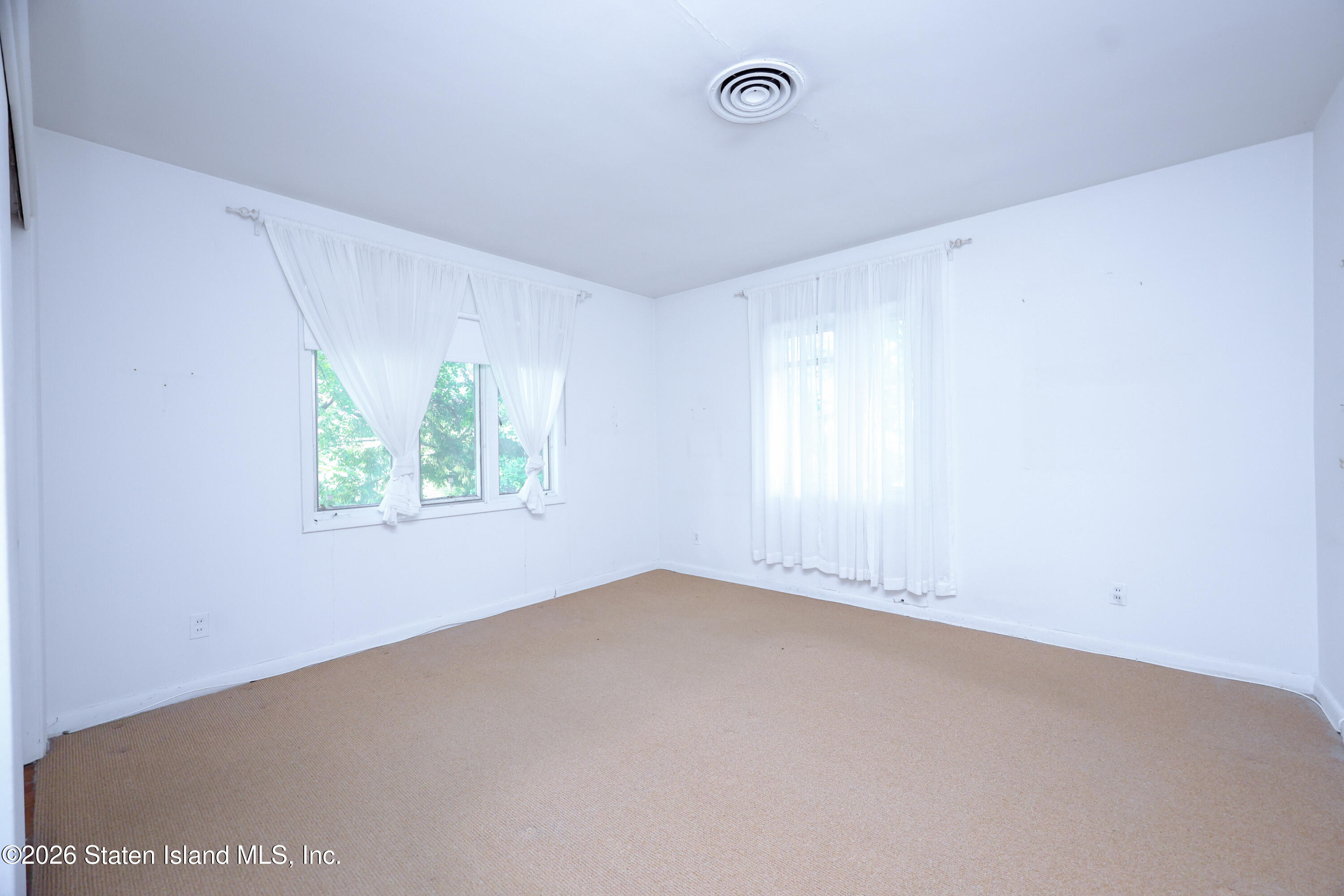 260 Douglas Road, Staten Island, NY, 10304 image 9