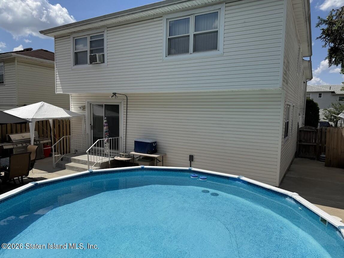 9 Radford Street Image 1