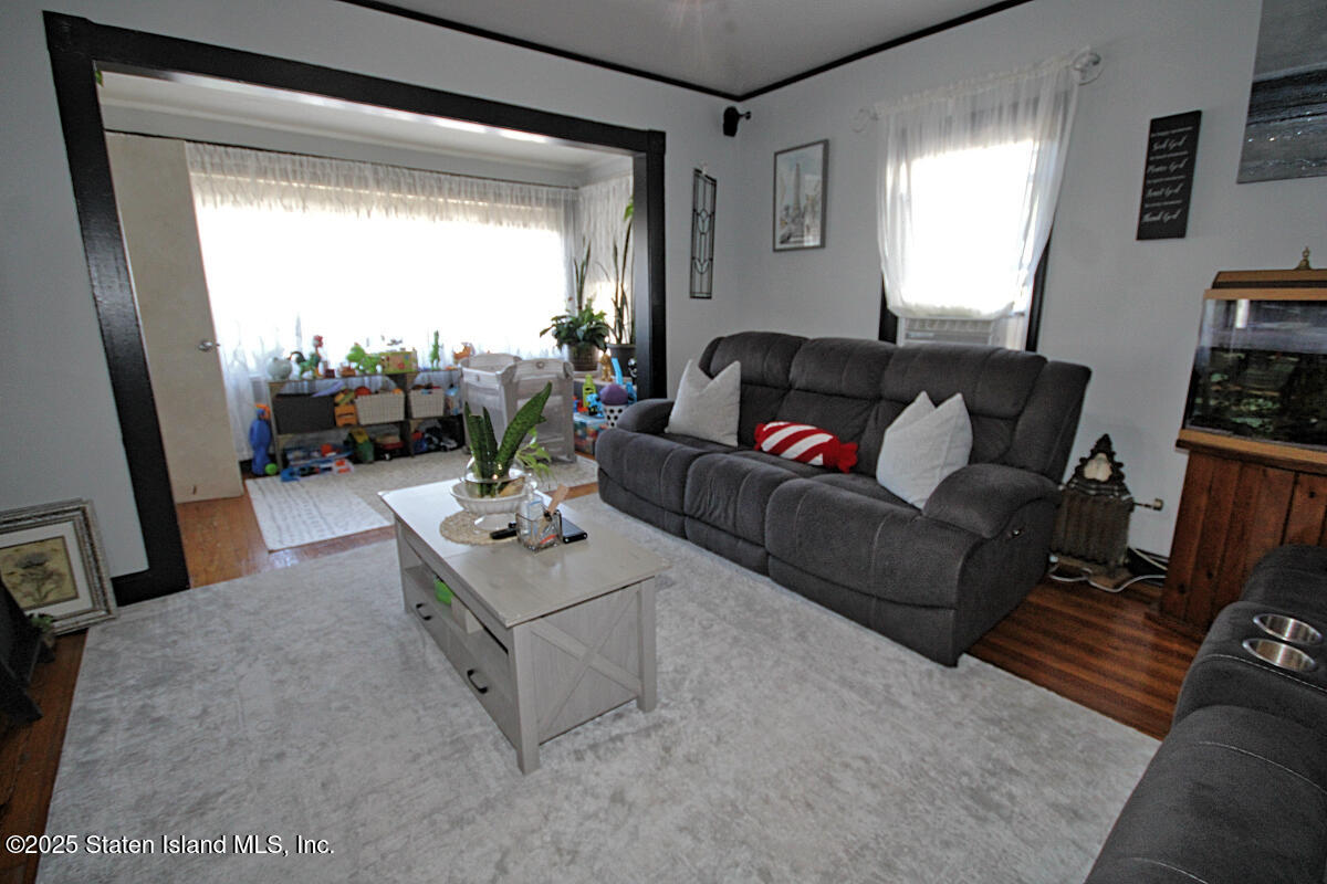 233 Fisher Avenue Image 4