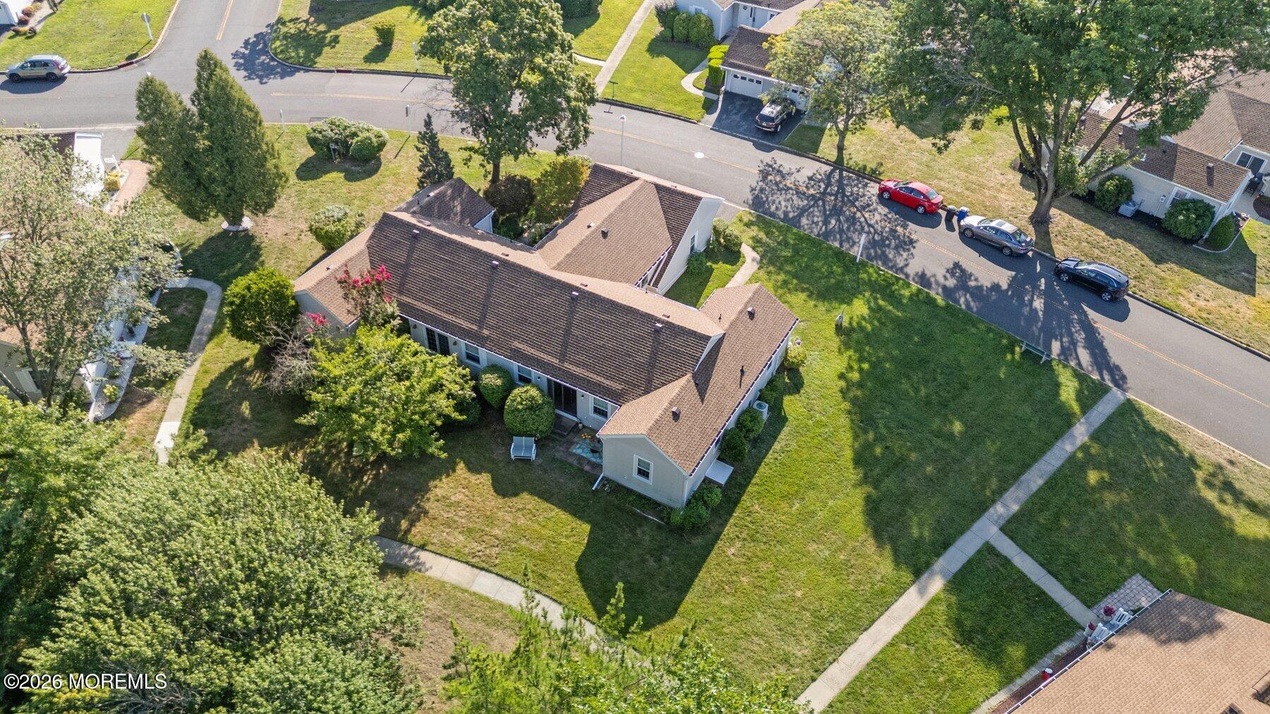 82 Parkway Drive B, Freehold, NJ, 07728 image 8