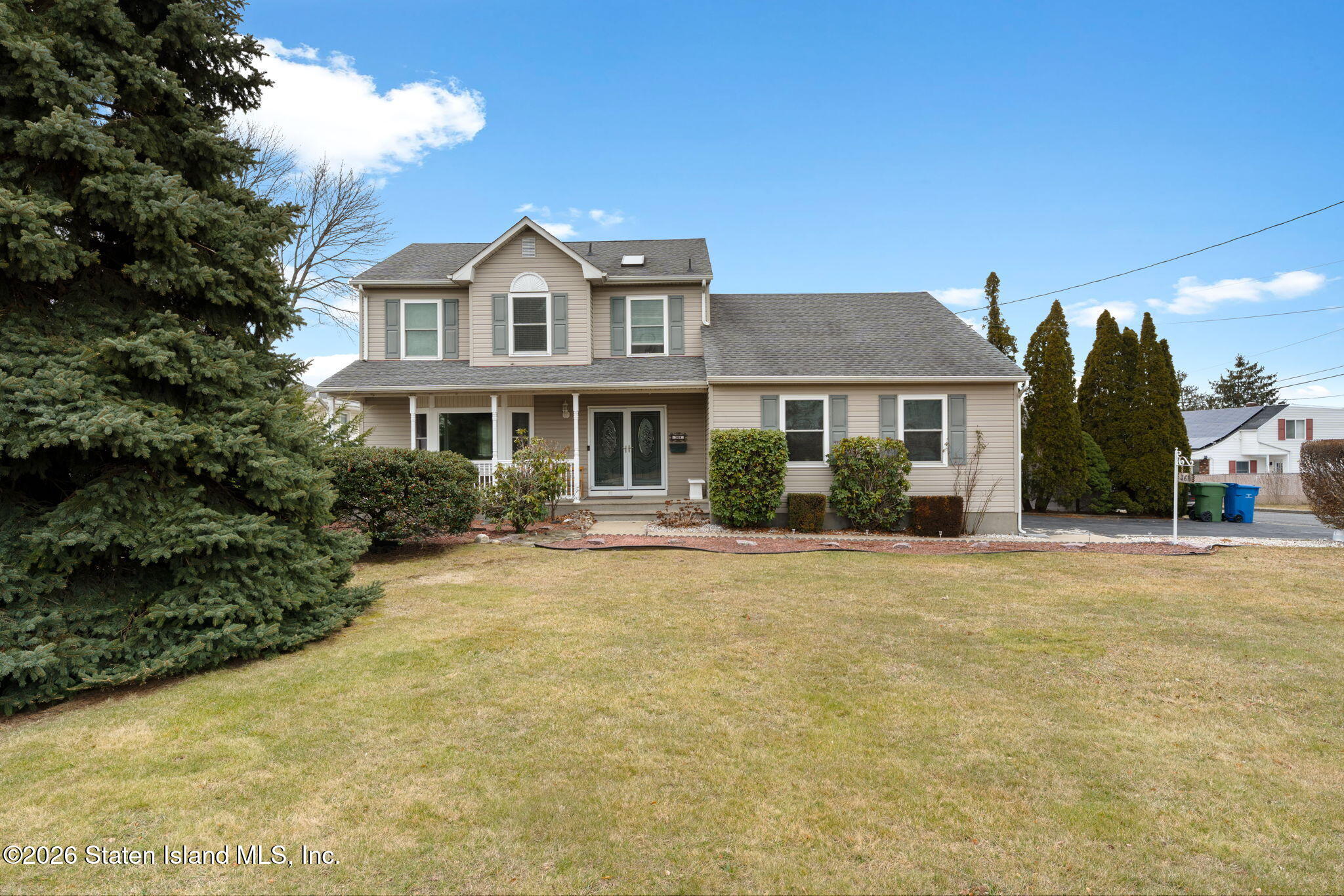 368 S Pine Avenue Image 1