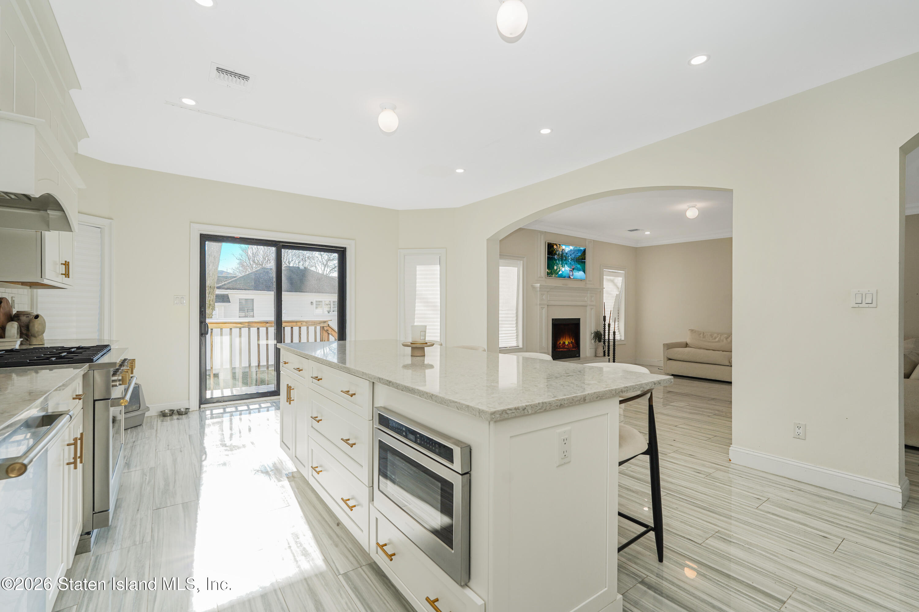 946 Edgegrove Avenue, Staten Island, NY, 10309 image 20