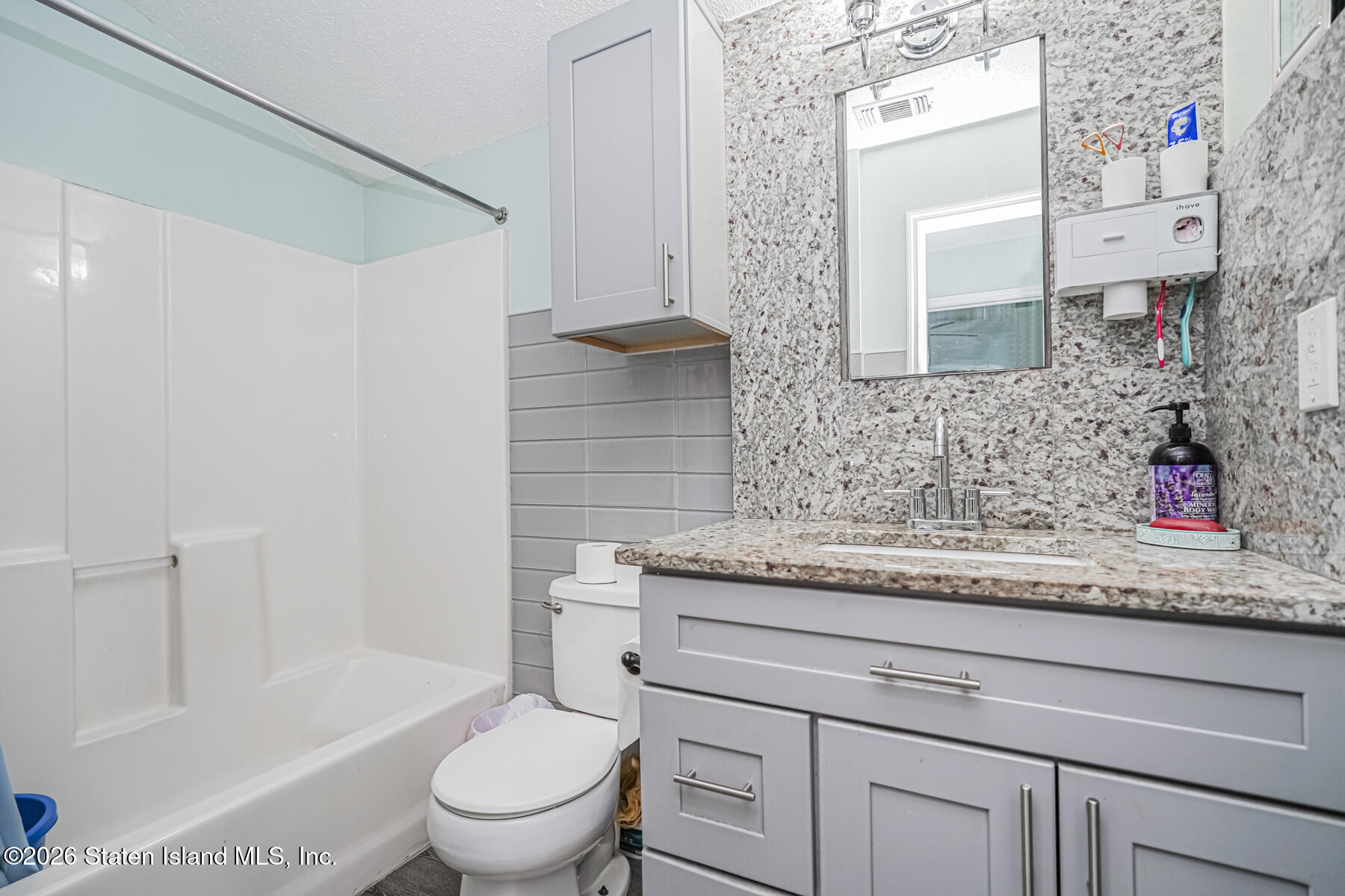 553 Ilyssa Way, Staten Island, NY, 10312 image 19