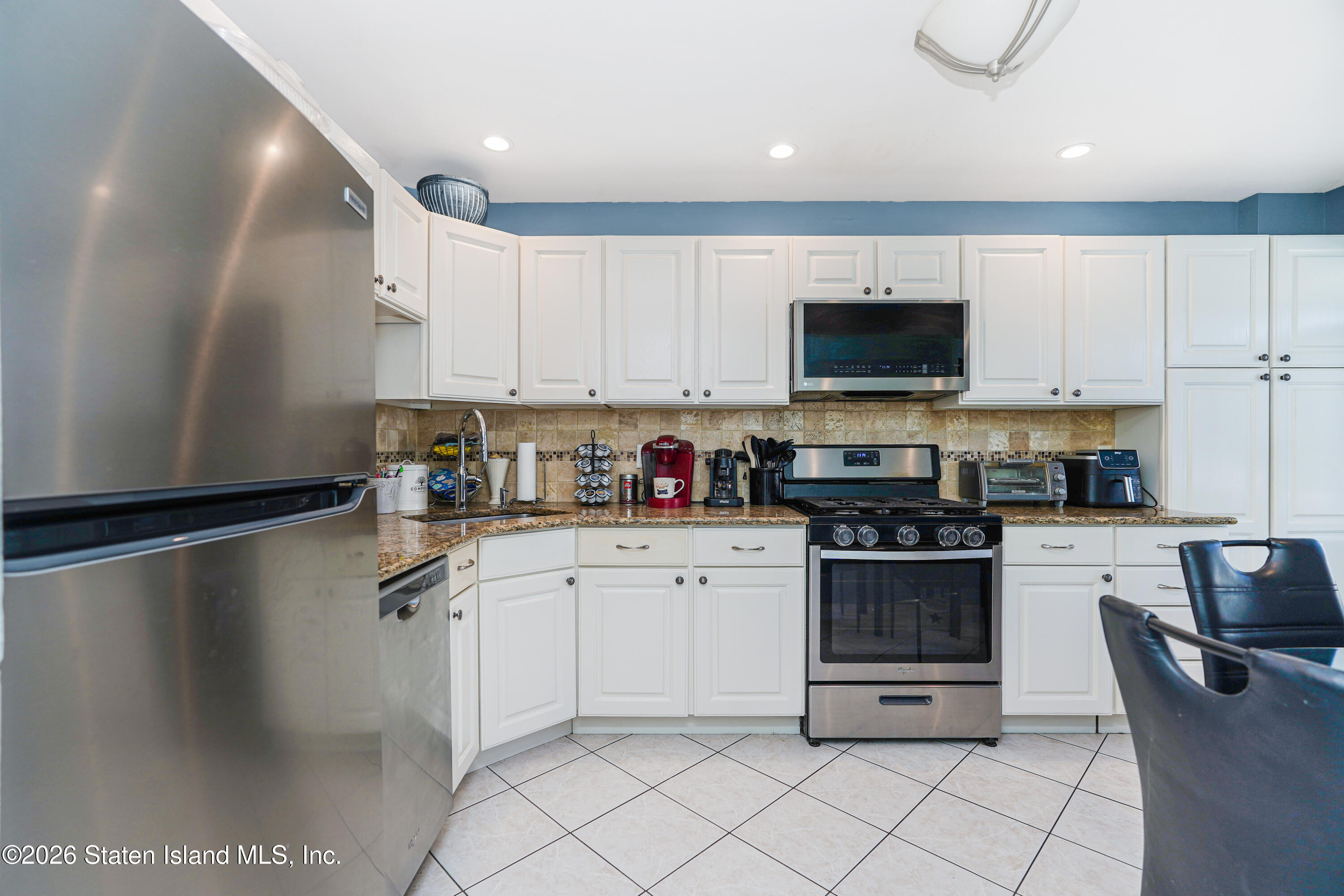 66 Daffodil Court, Staten Island, NY, 10312 image 17