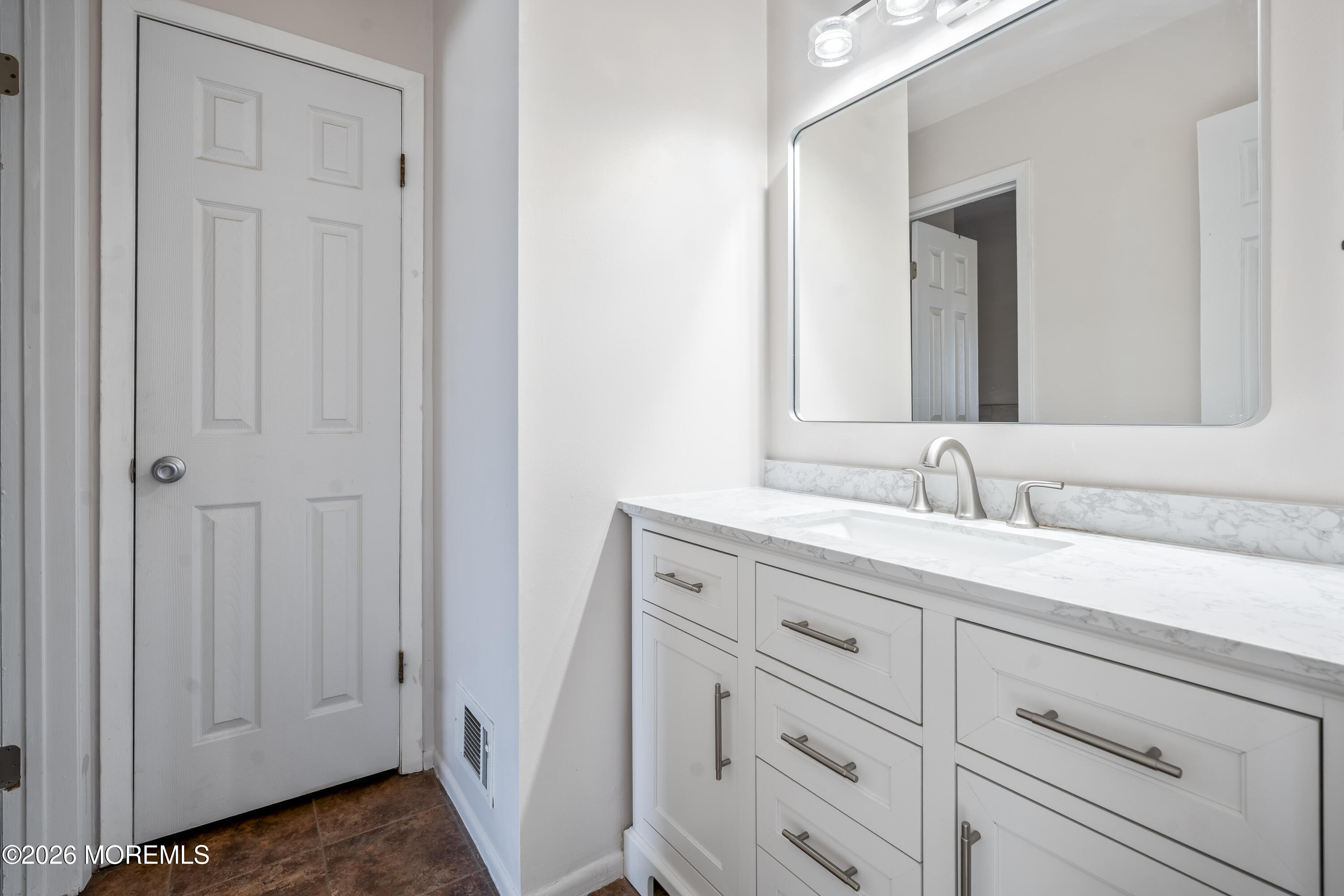424 Middlewood Road, Middletown, NJ, 07748 image 9