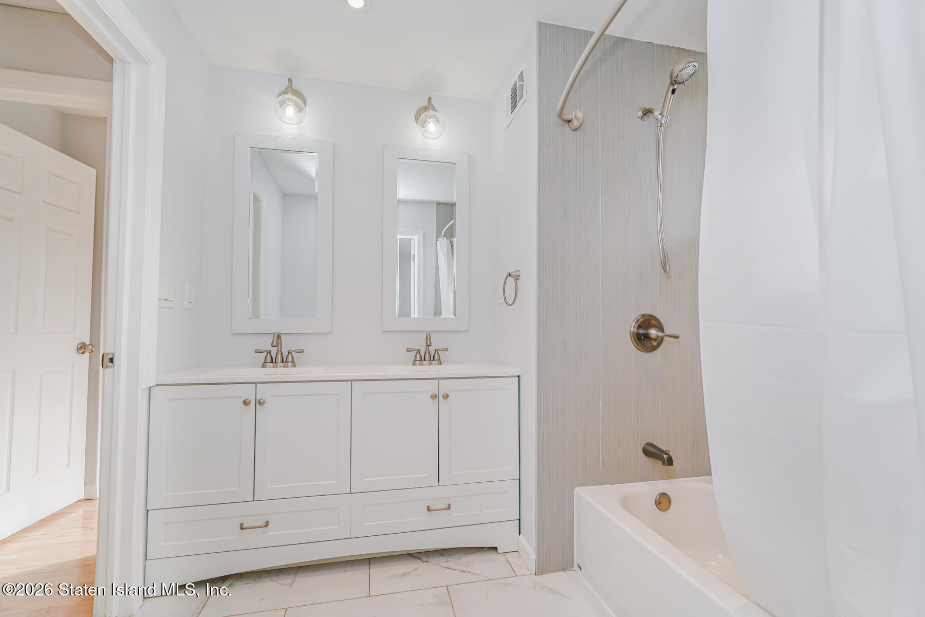 1818 Forest Hill Road, Staten Island, NY, 10314 image 21