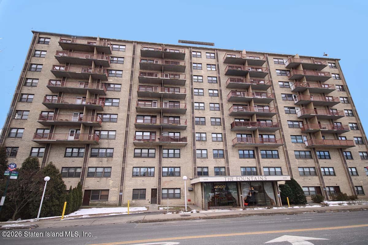 1000 Clove Road 2p Image 1