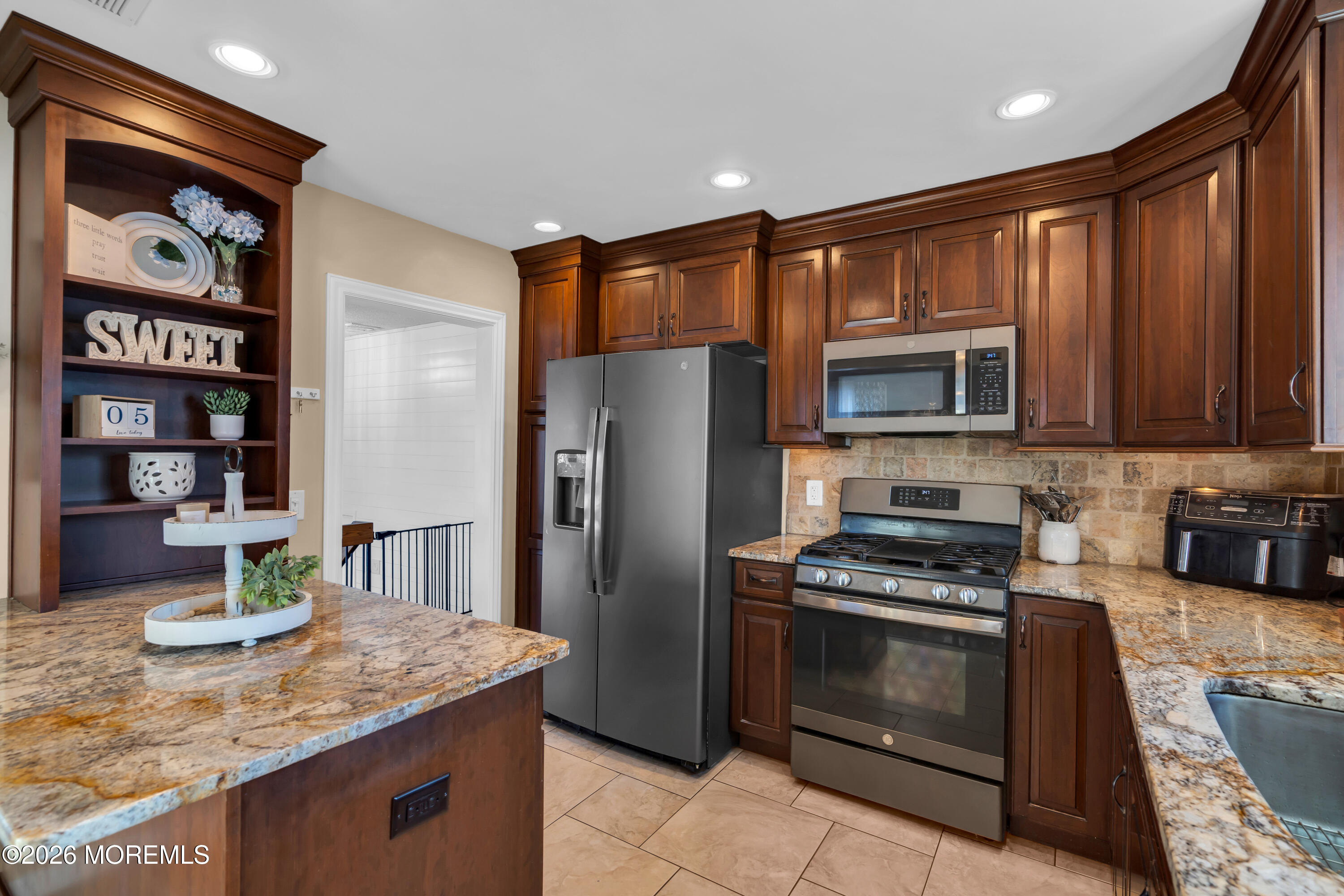 7 Apache Drive, Toms River, NJ, 08753 image 13