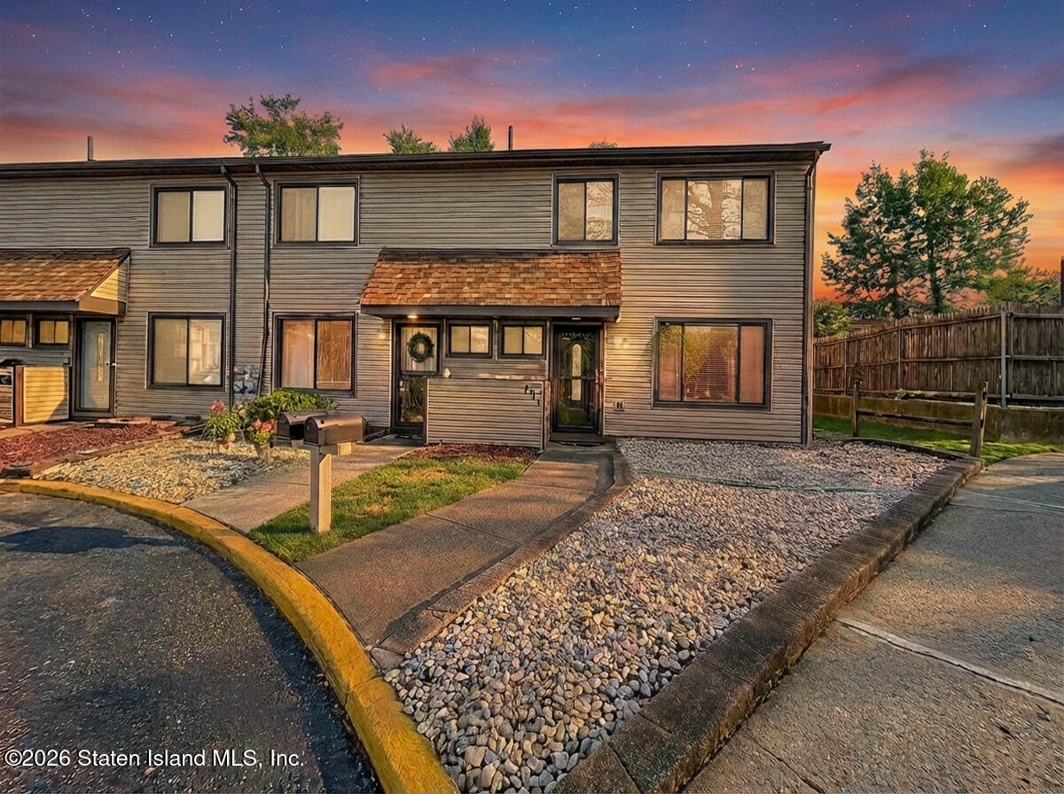 104 Bower Court, Staten Island, NY, 10309 image 42