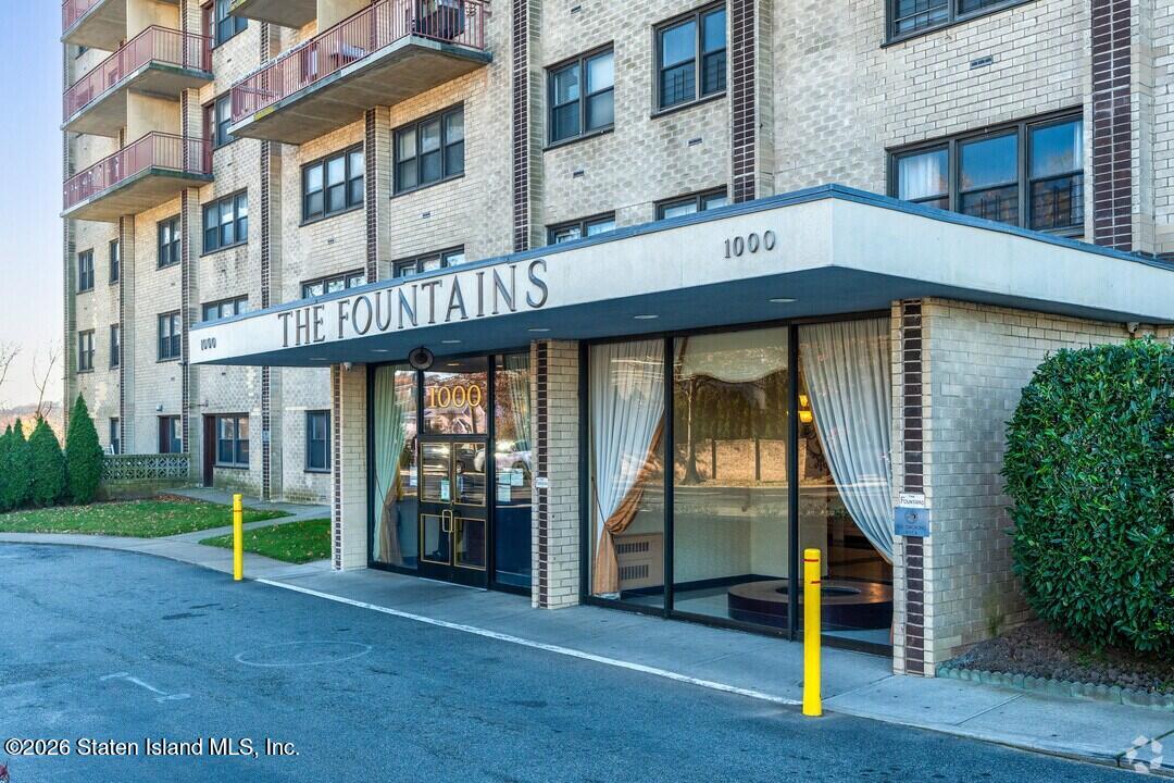 1000 Clove Road 2p, Staten Island, NY, 10301 image 11