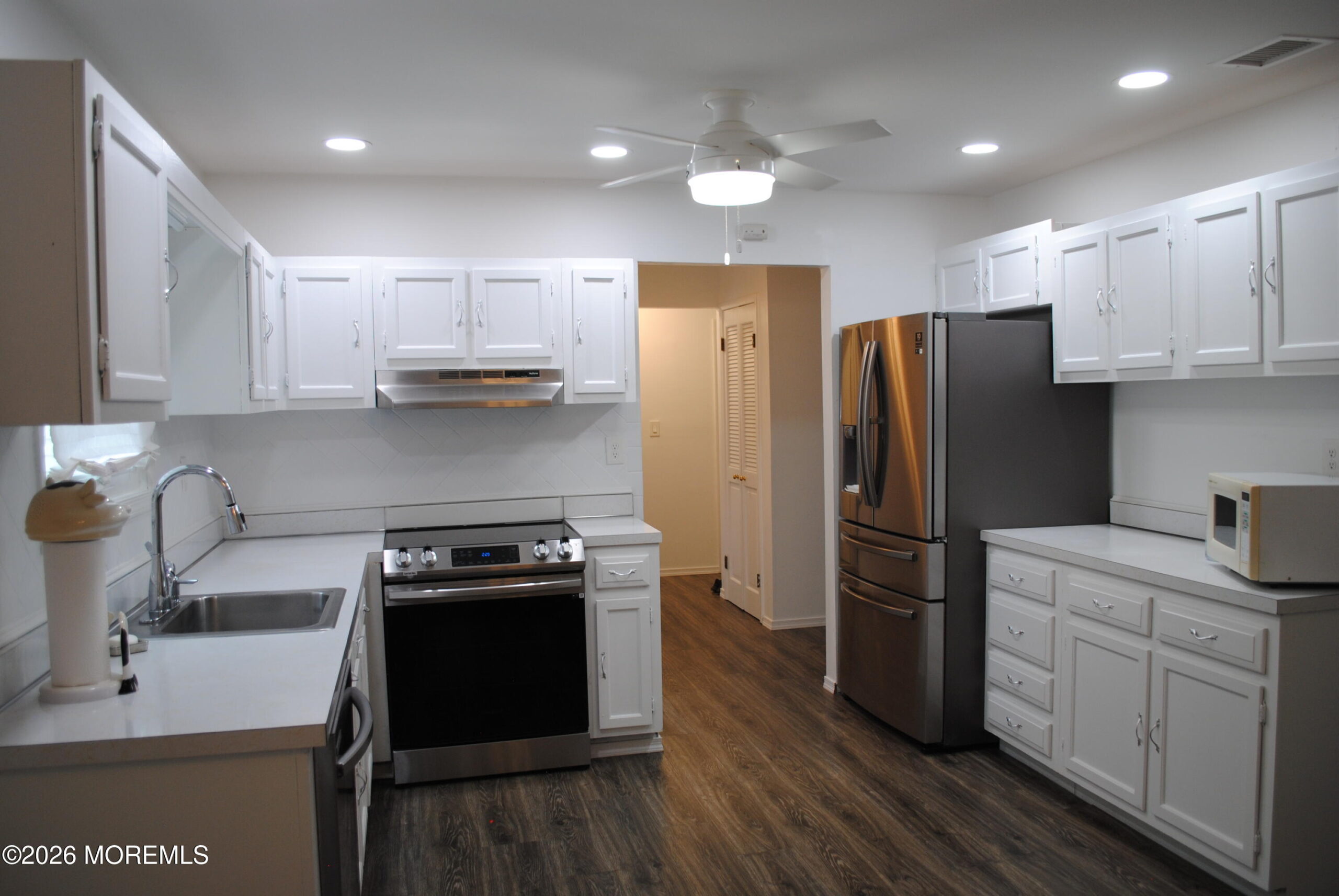 82 Parkway Drive B, Freehold, NJ, 07728 image 16