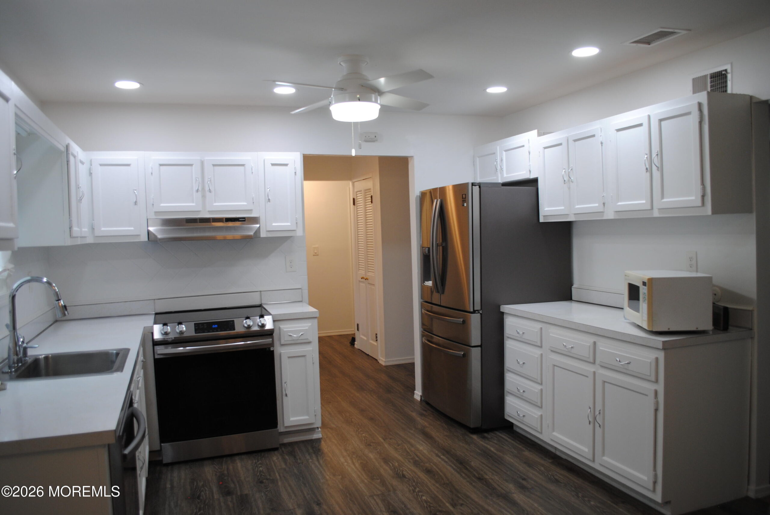 82 Parkway Drive B, Freehold, NJ, 07728 image 17