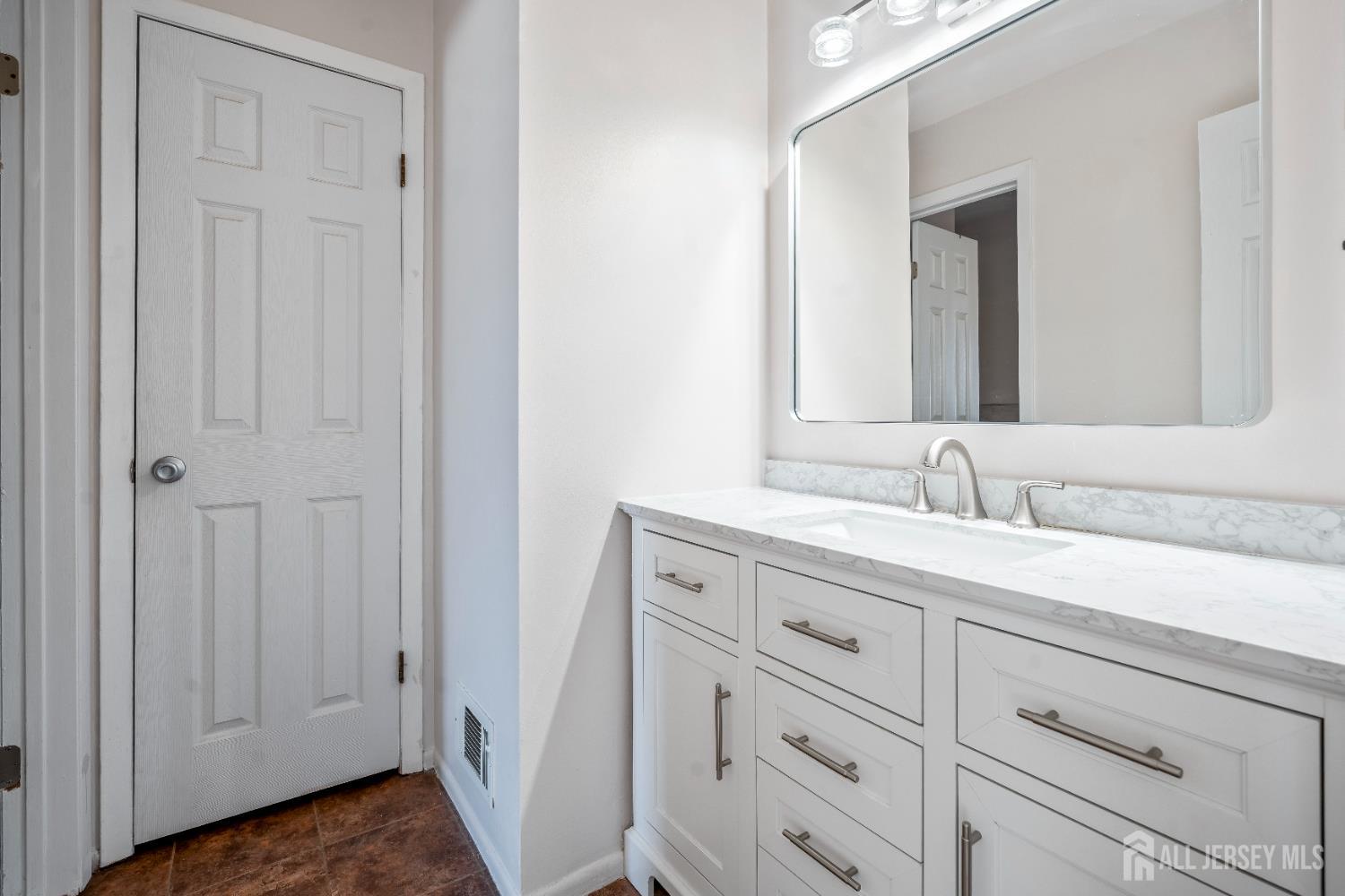 424 Middlewood Road, Middletown, NJ, 07748 image 9