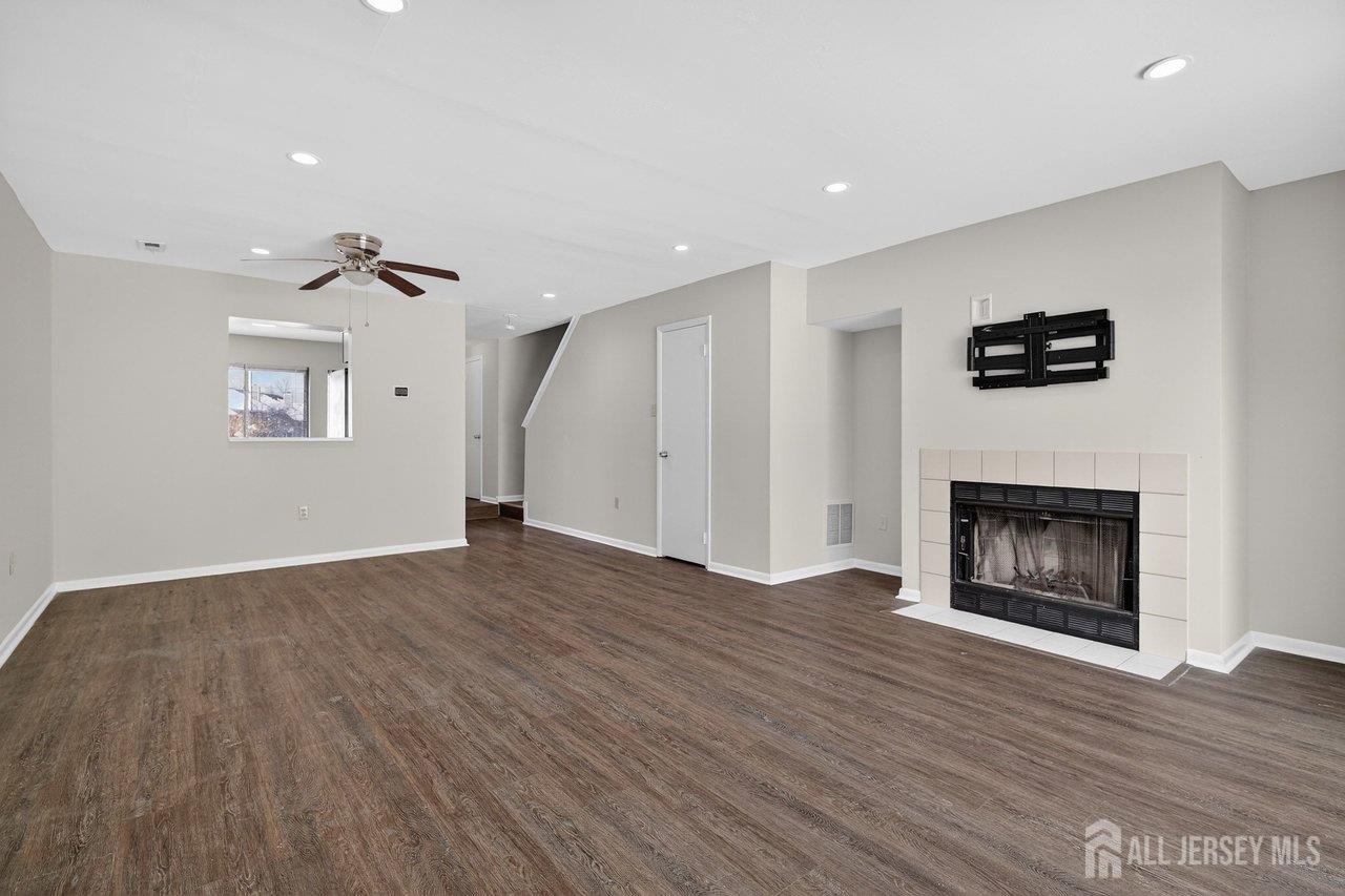191 Hampshire Drive Image 3