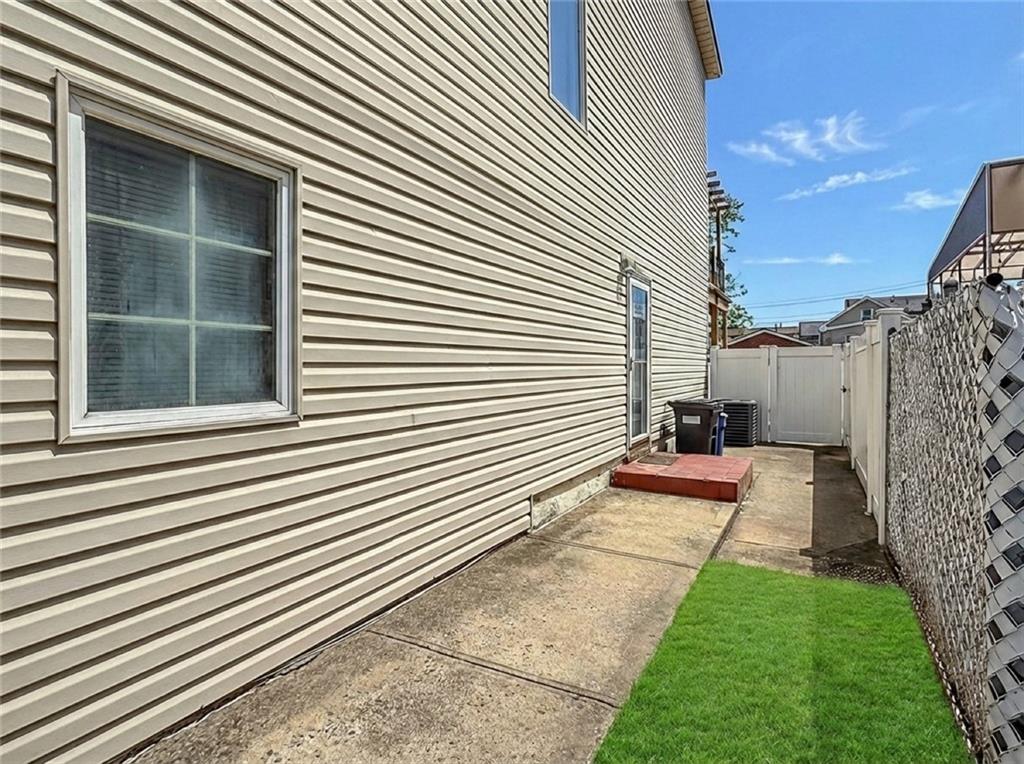 140 Hett Avenue, Staten  Island, New York, 10306 image 25