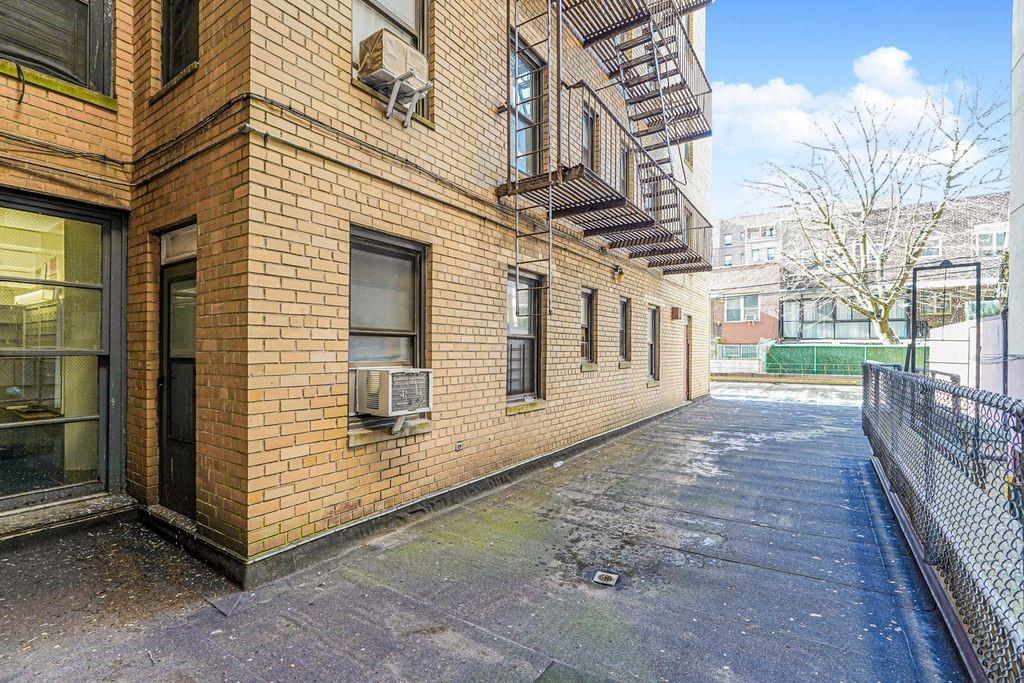 150 West End Avenue 1P, Brooklyn, New York, 11235 image 16