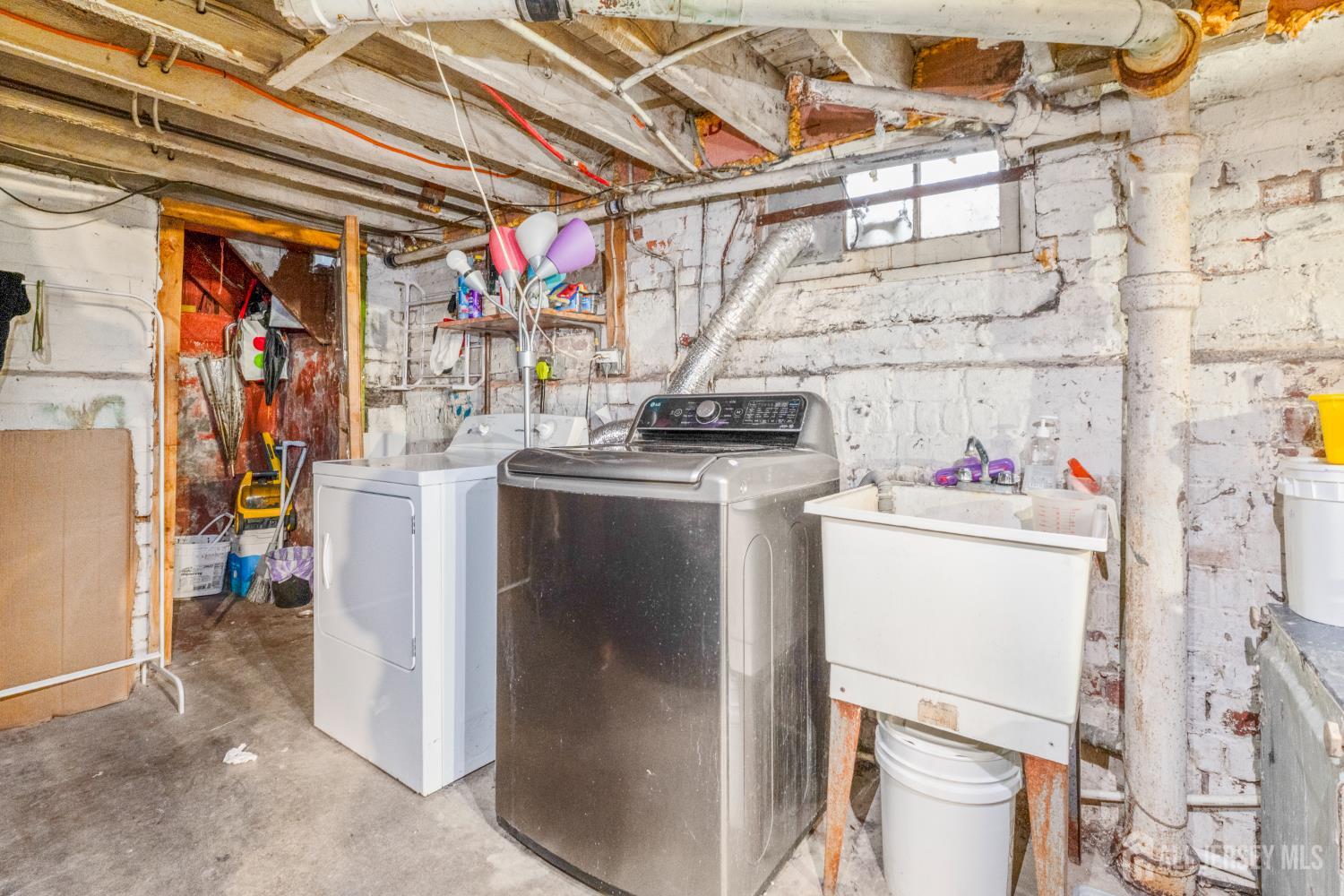 183 Walnut Street, Paterson, NJ, 07522 image 33