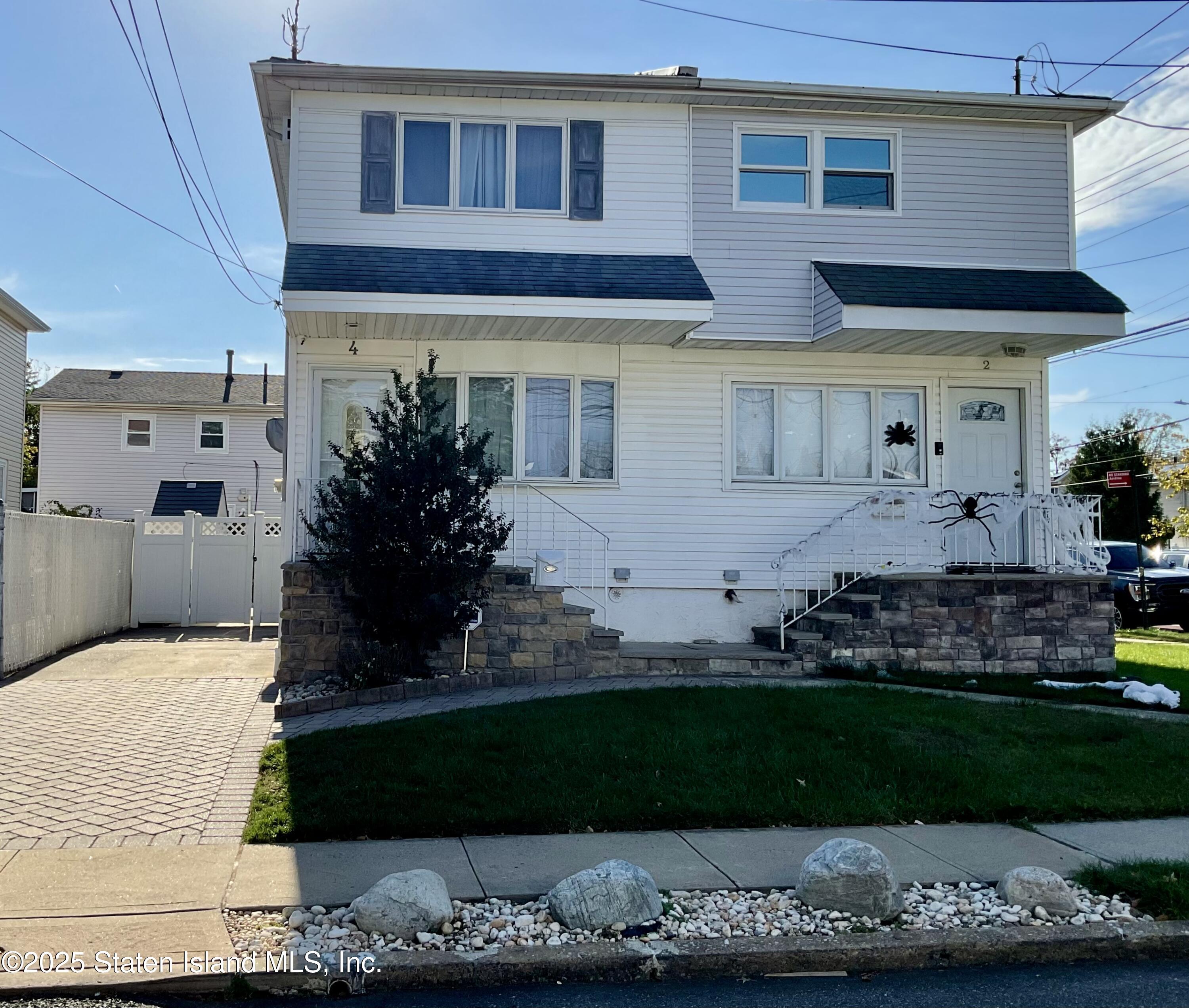 4 Waterside Parkway Image 1
