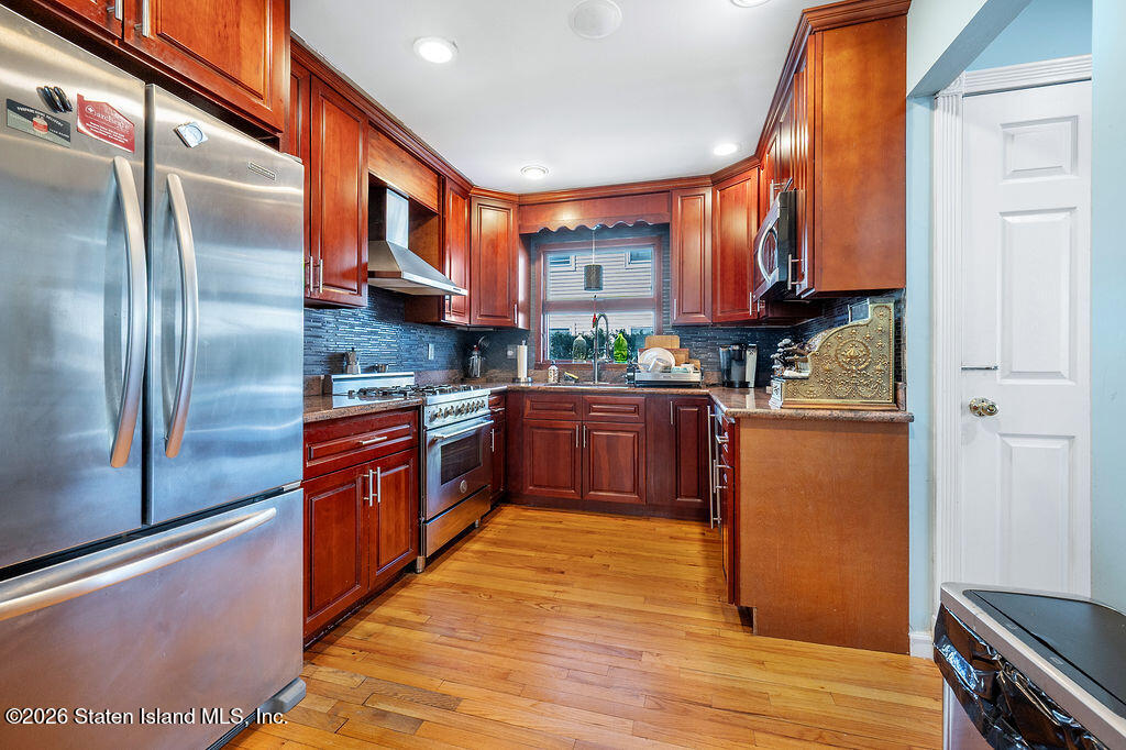 306 Buel Avenue, Staten Island, NY, 10305 image 6