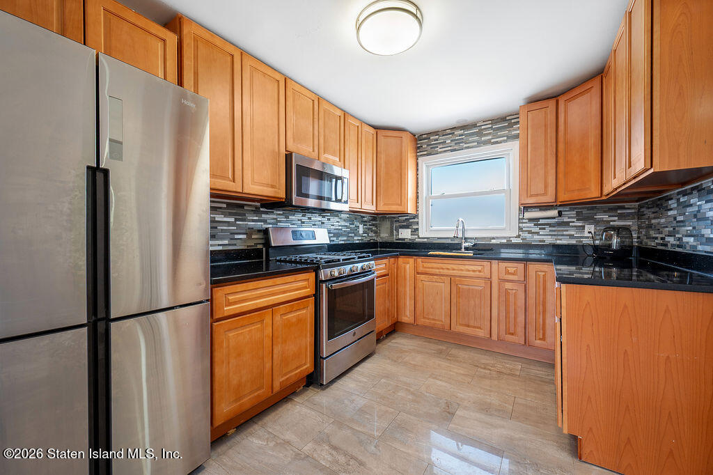 306 Buel Avenue, Staten Island, NY, 10305 image 17