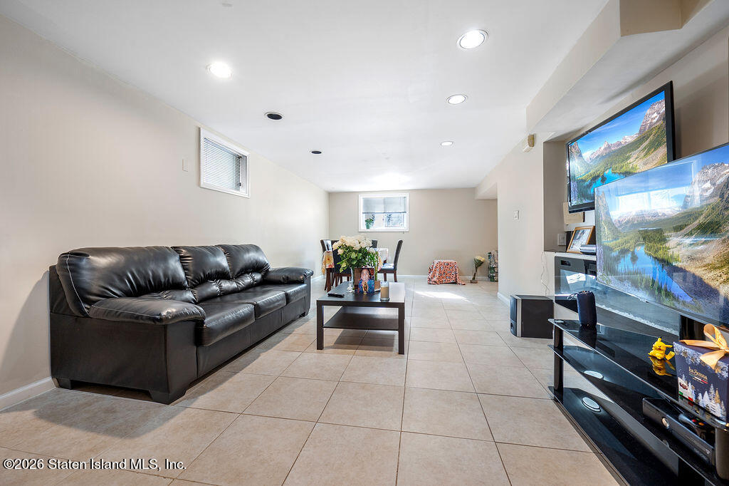 306 Buel Avenue, Staten Island, NY, 10305 image 27