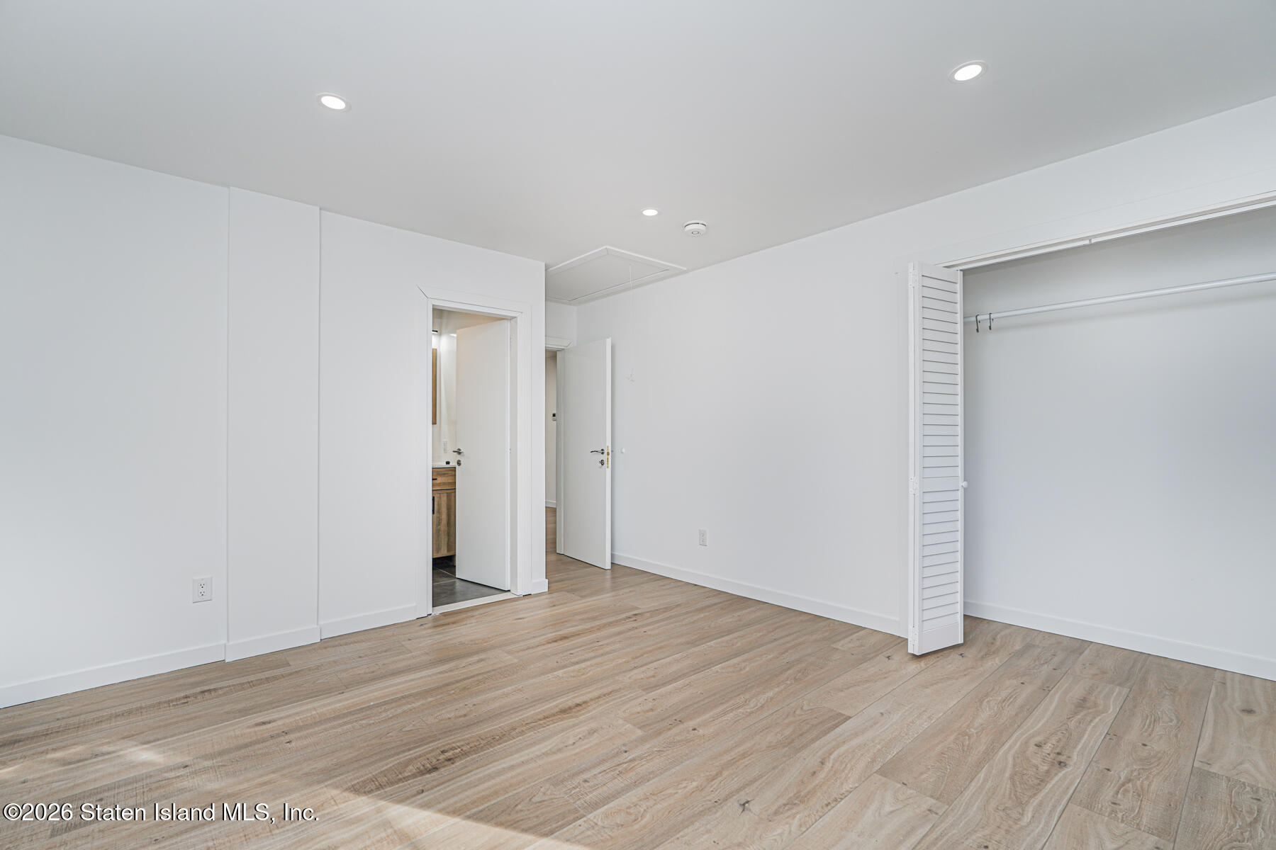 205 Hawthorne Avenue, Staten Island, NY, 10314 image 8