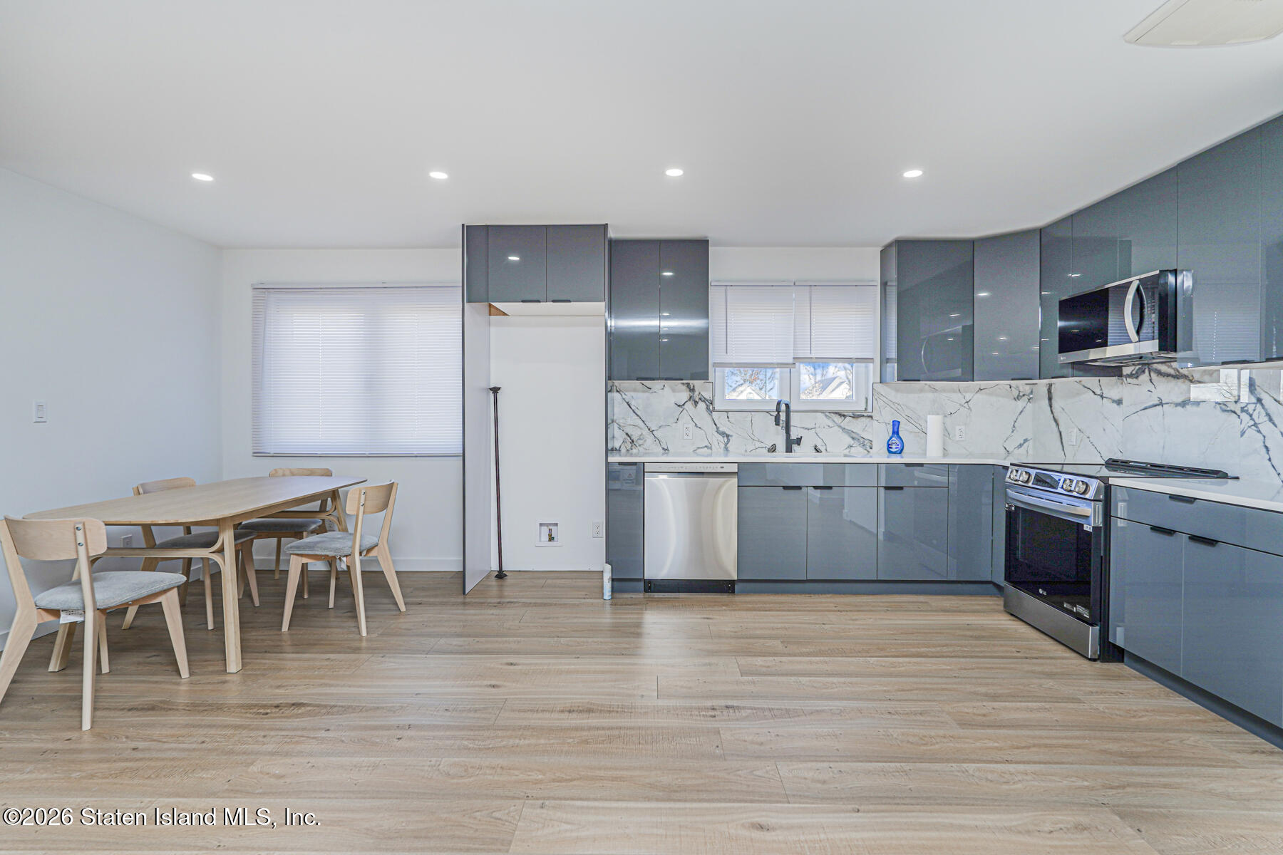205 Hawthorne Avenue Image 5