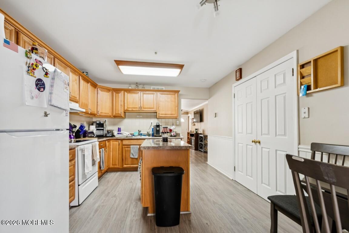 93 Halls Croft Road C, Freehold, NJ, 07728 image 12