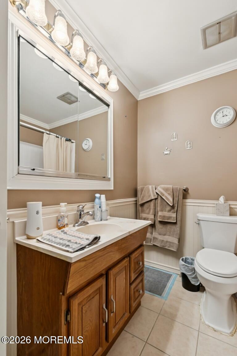 93 Halls Croft Road C, Freehold, NJ, 07728 image 19