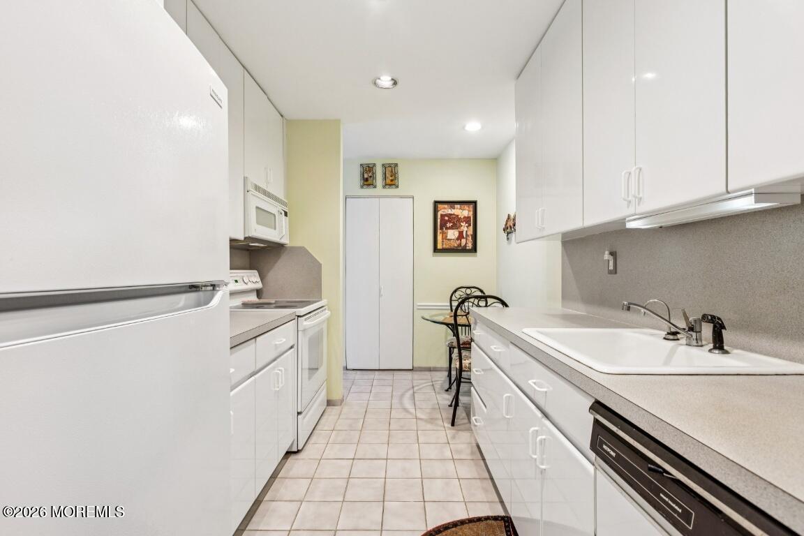 162 Cross Slope Court A, Manalapan, NJ, 07726 image 6