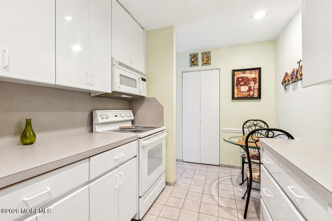 162 Cross Slope Court A, Manalapan, NJ, 07726 image 8