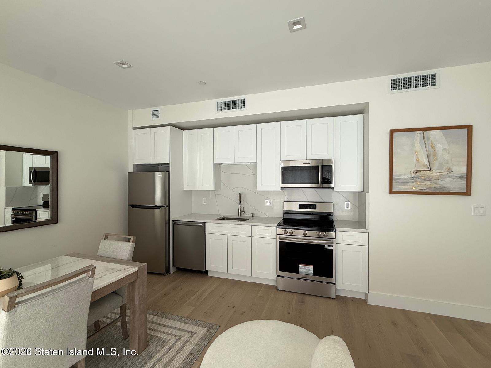 1239 Forest Hill Road #7 Image 5