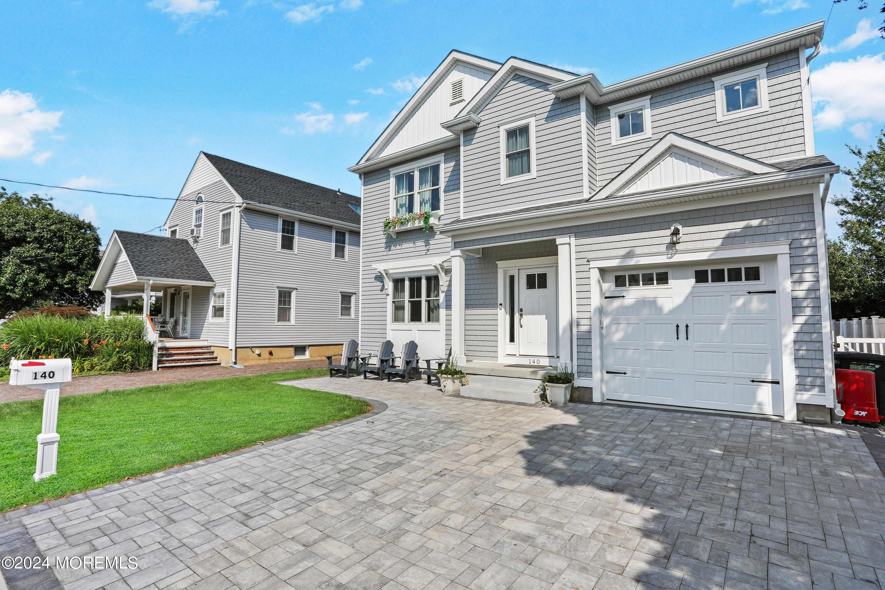 140 Curtis Place Image 4