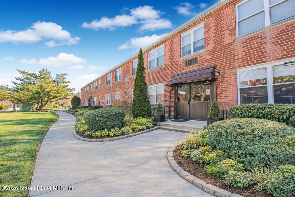 28 Fenway Circle 2-2, Staten Island, NY, 10308 image 7